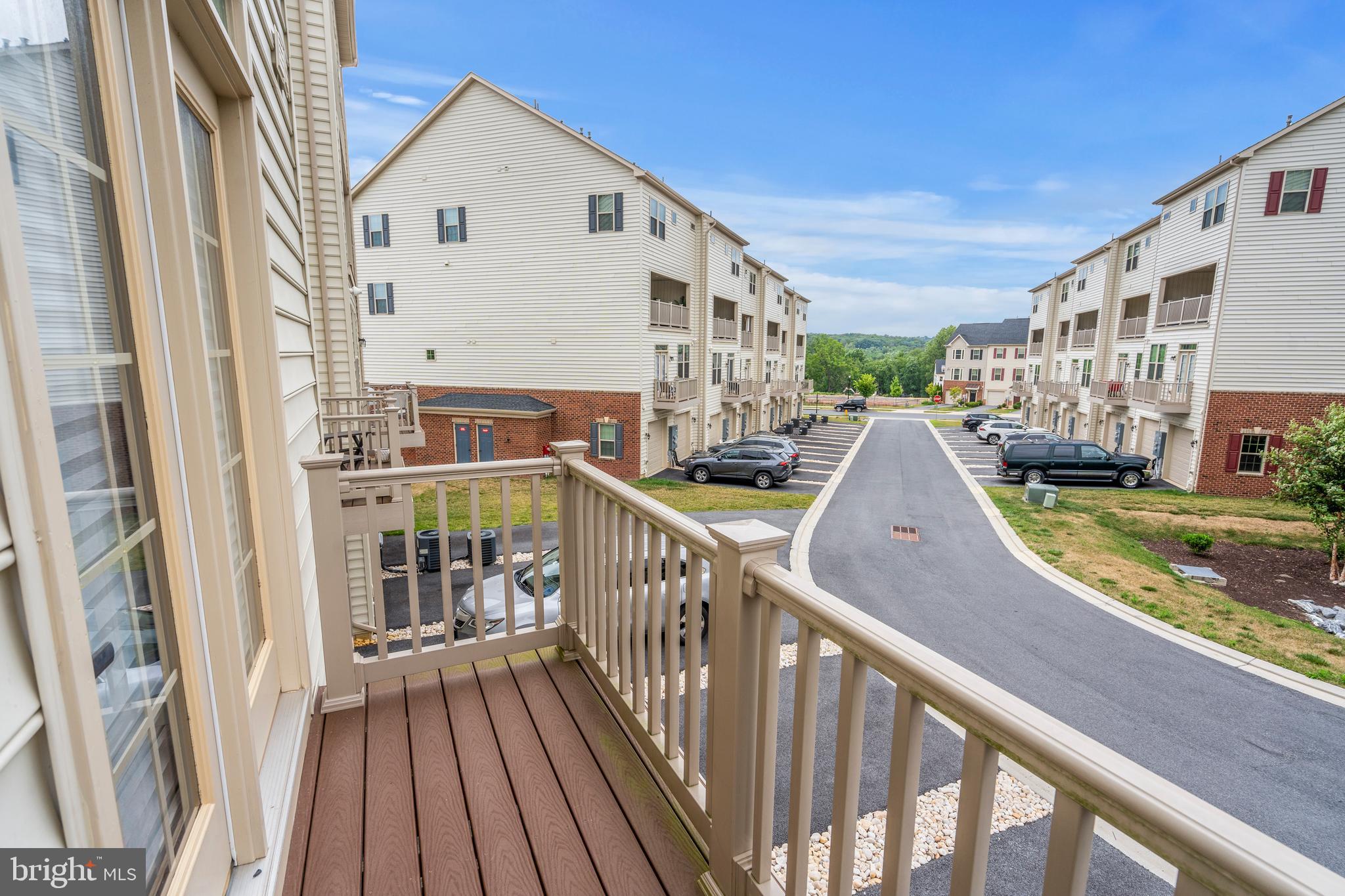 OAKDALE VILLAGE - Residential Lease