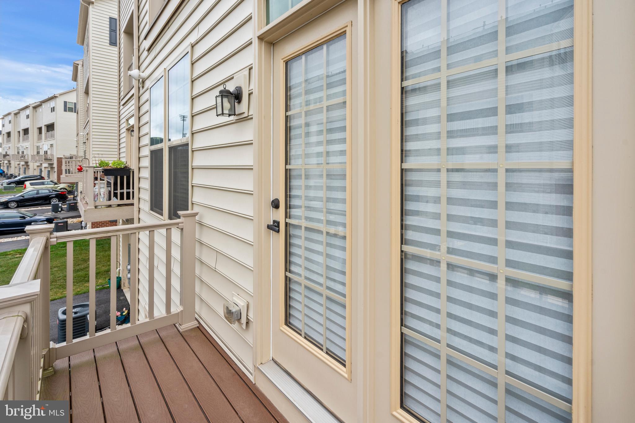 OAKDALE VILLAGE - Residential Lease