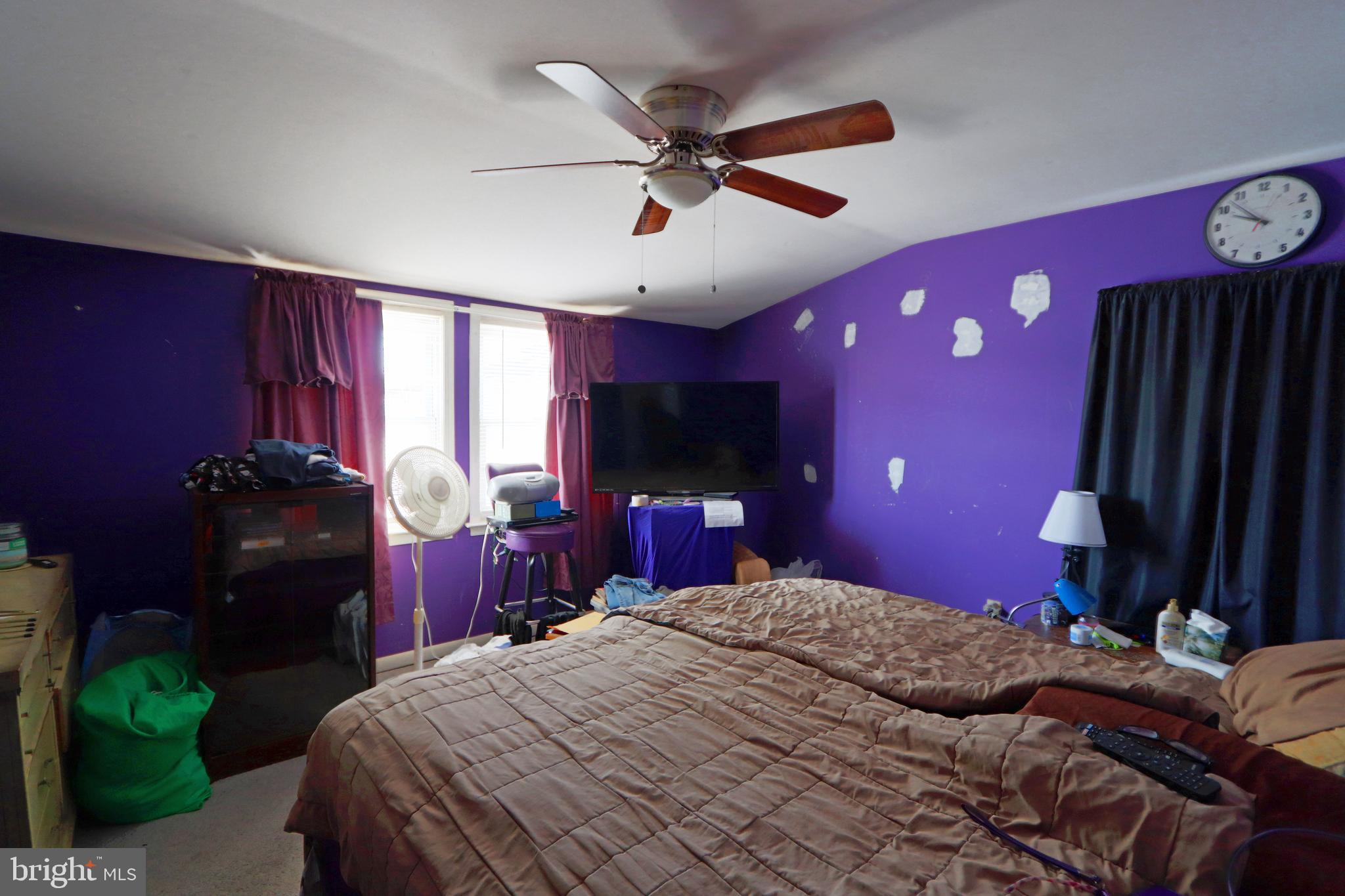 ESSEX/MIDDLE RIVER - Residential