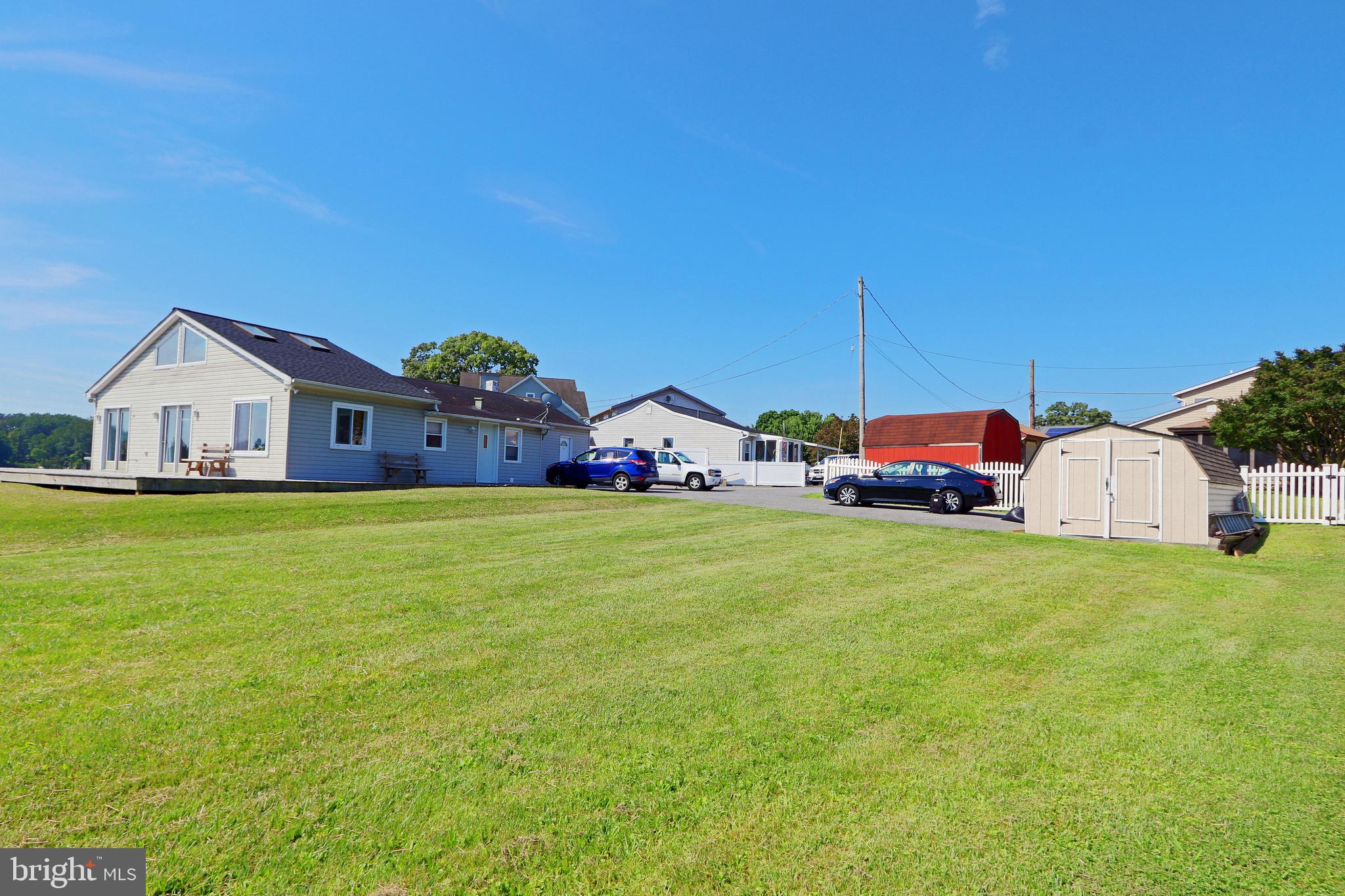 ESSEX/MIDDLE RIVER - Residential