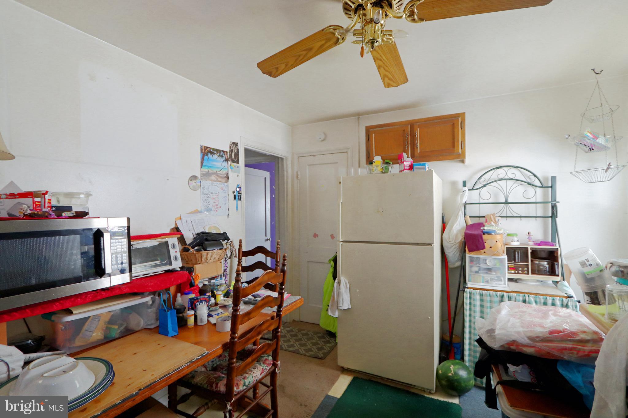 ESSEX/MIDDLE RIVER - Residential