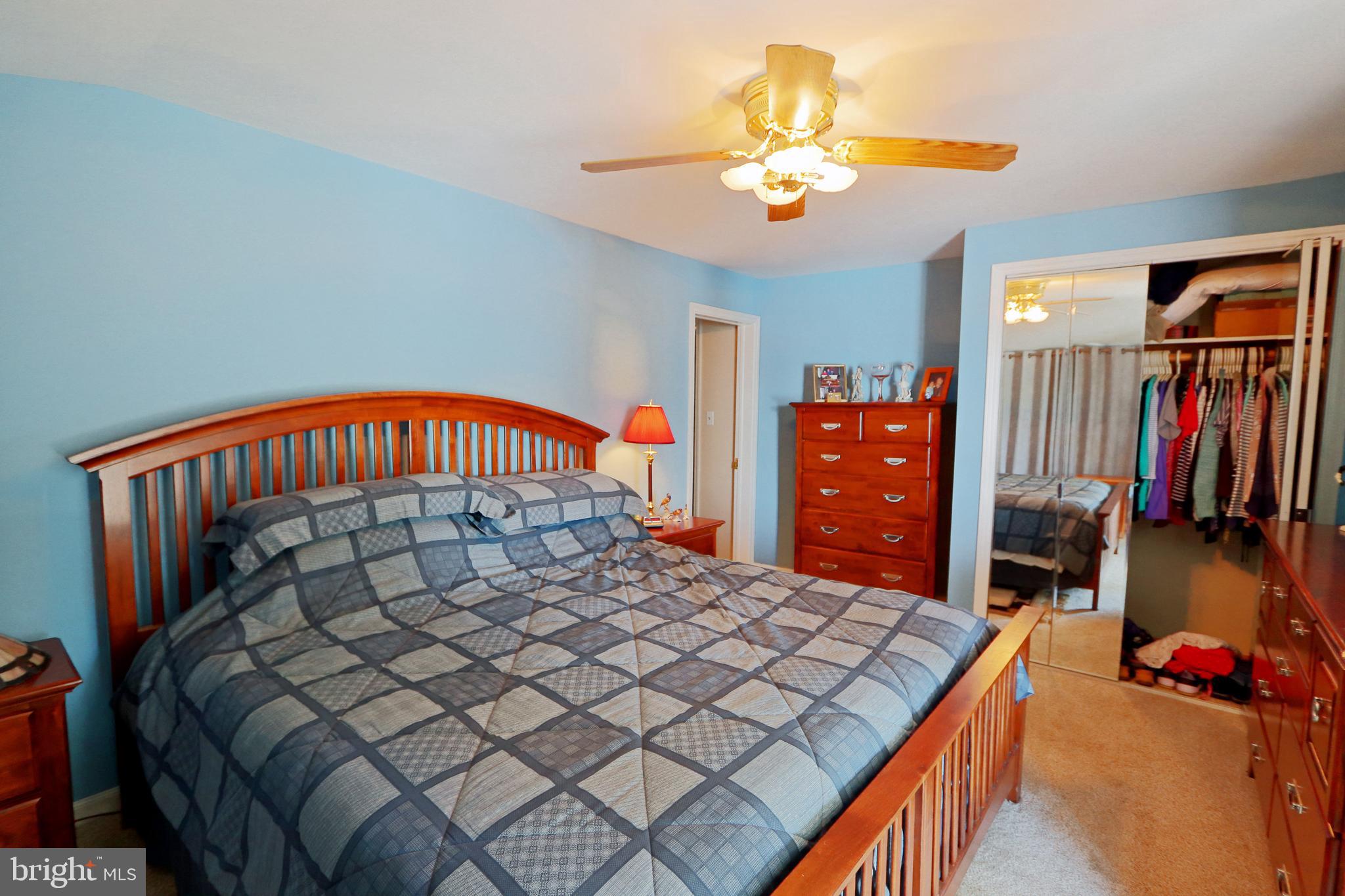 ESSEX/MIDDLE RIVER - Residential