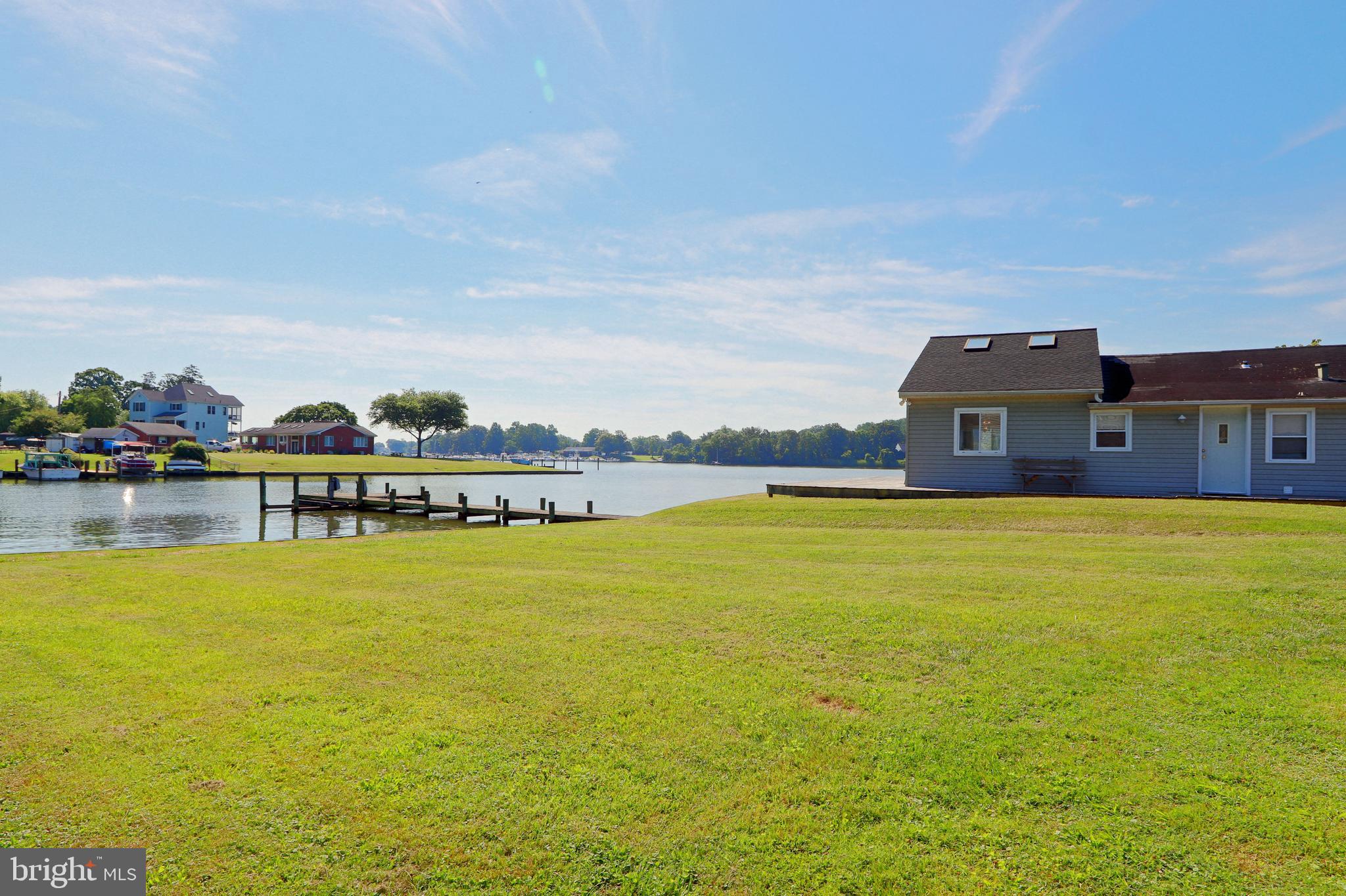 ESSEX/MIDDLE RIVER - Residential