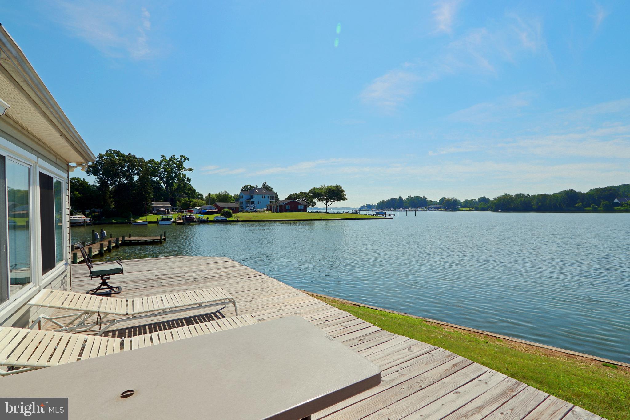 ESSEX/MIDDLE RIVER - Residential