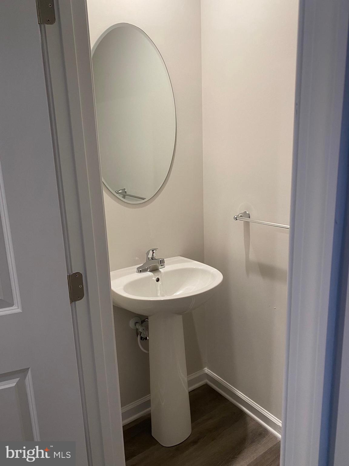 SANATOGA CROSSING - Residential Lease