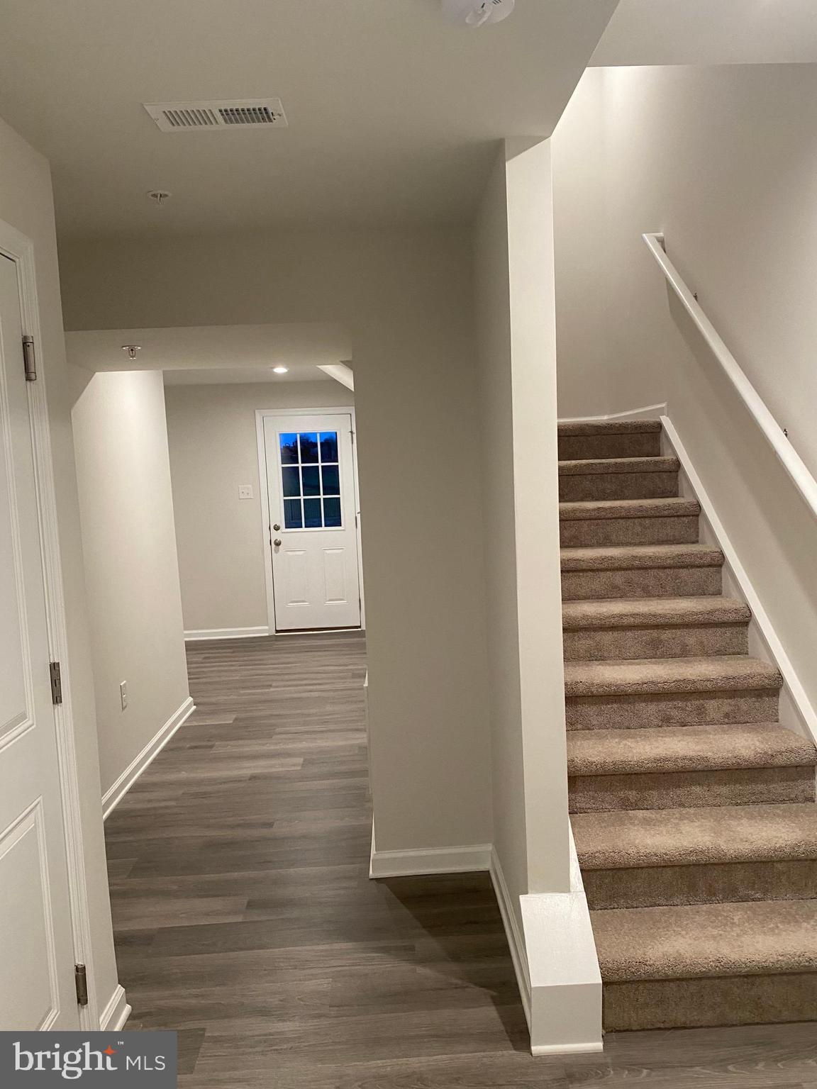 SANATOGA CROSSING - Residential Lease