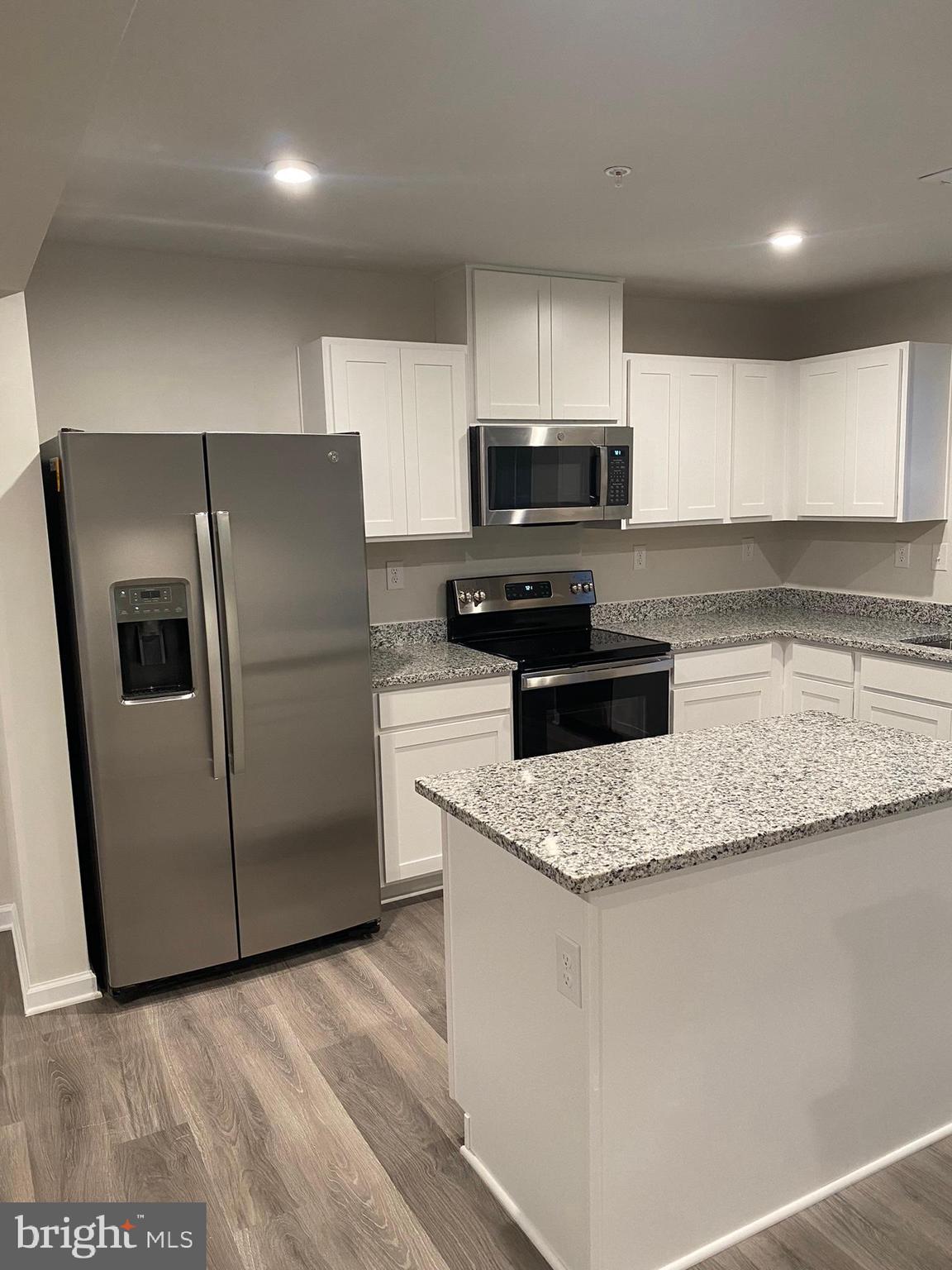 SANATOGA CROSSING - Residential Lease