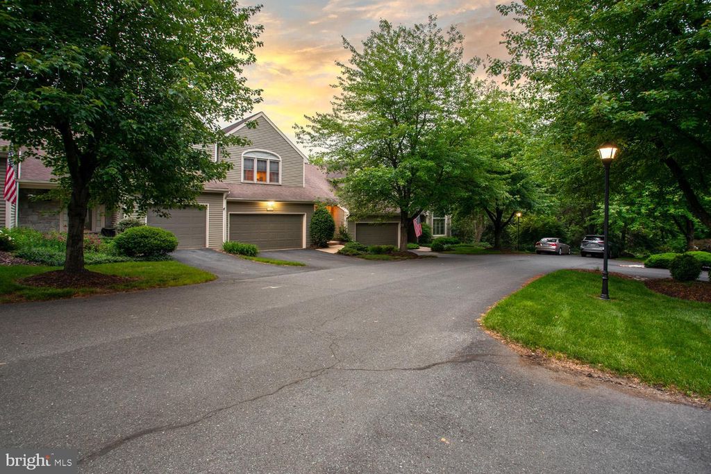 Photo of 148 Deer Ford Drive, LANCASTER, PA 17601 (MLS # PALA2070692)
