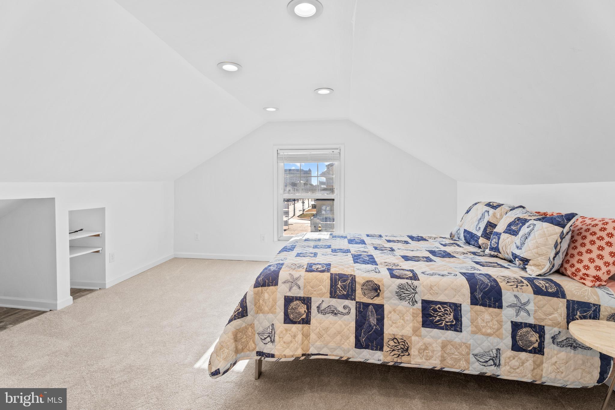 DOWNTOWN OC - Residential