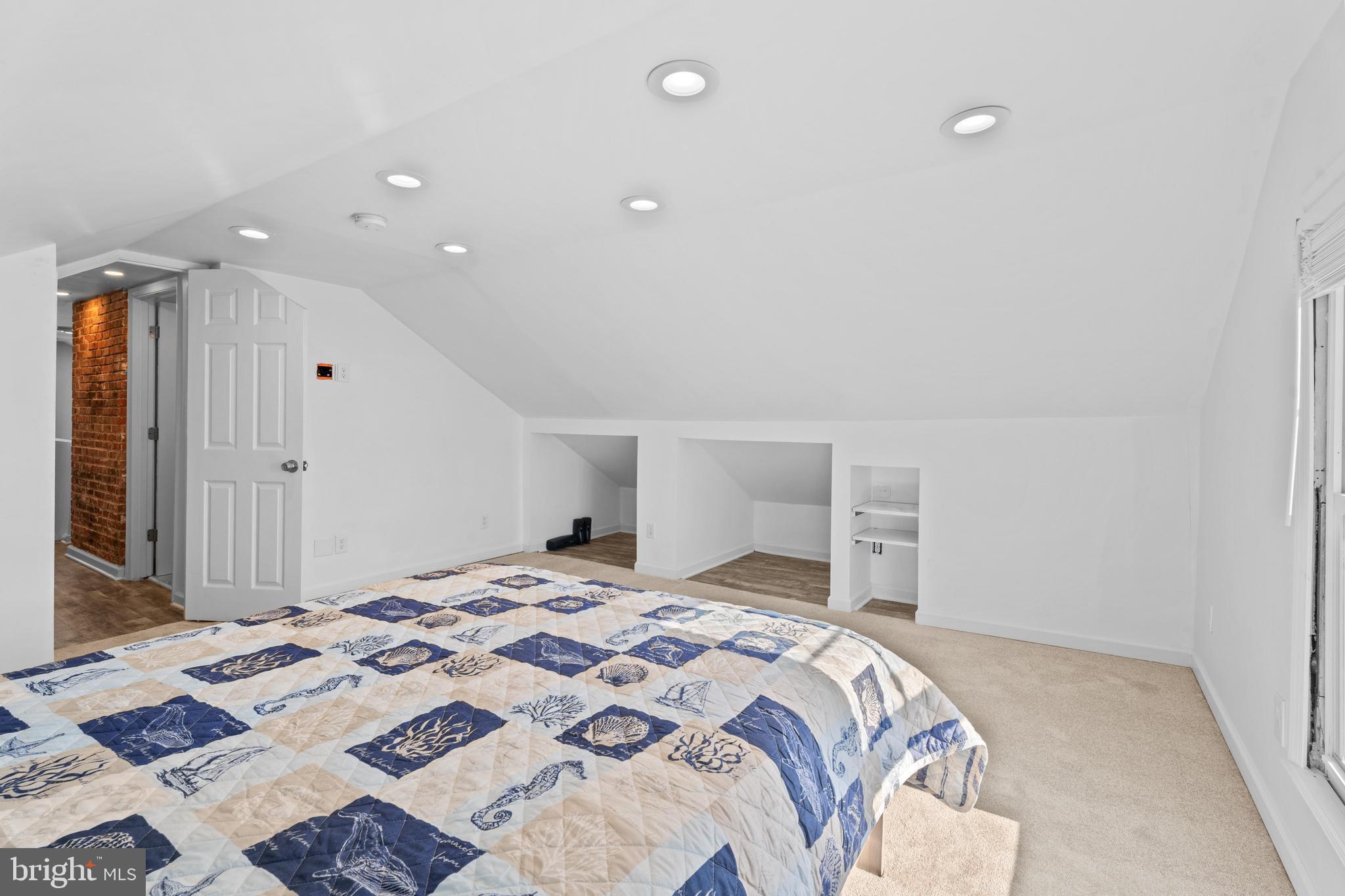 DOWNTOWN OC - Residential