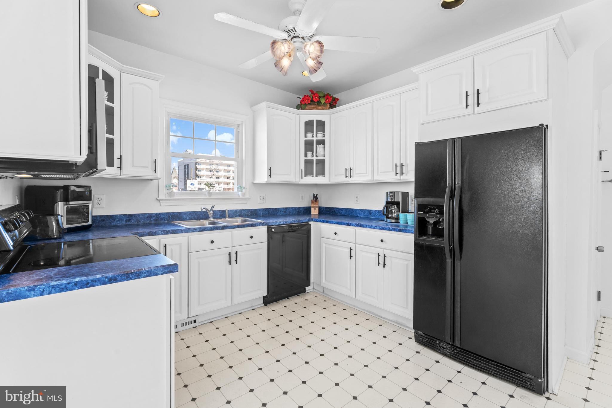 DOWNTOWN OC - Residential