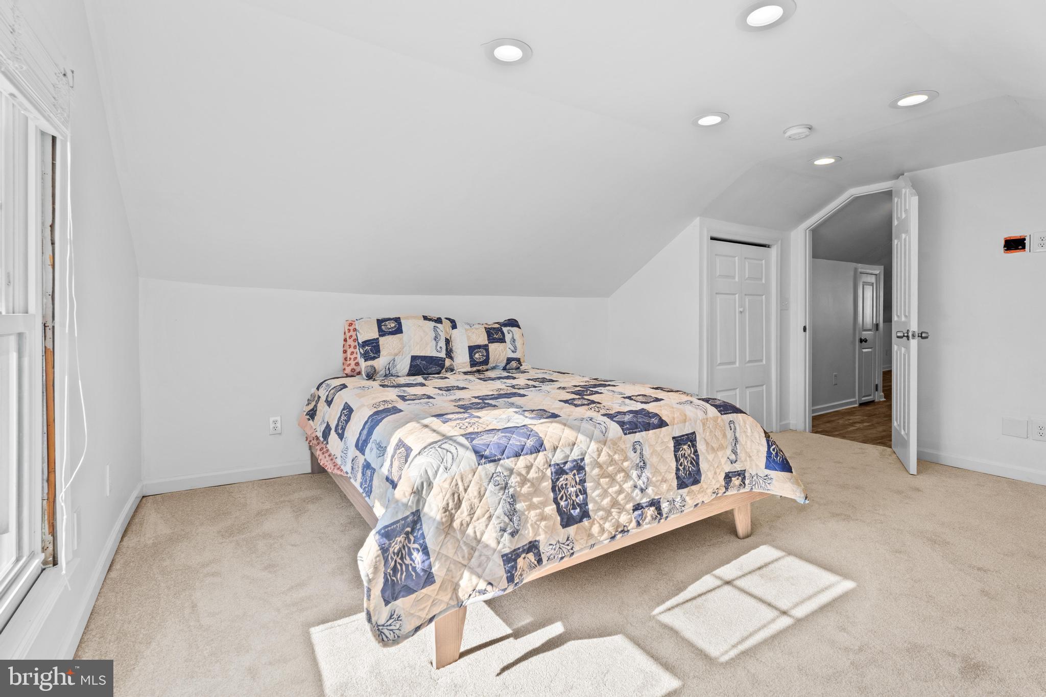 DOWNTOWN OC - Residential