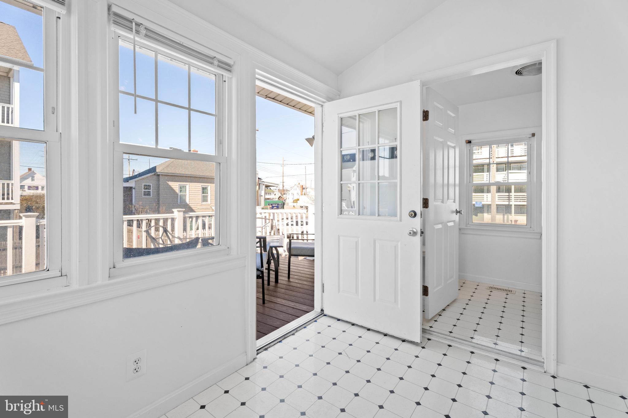 DOWNTOWN OC - Residential