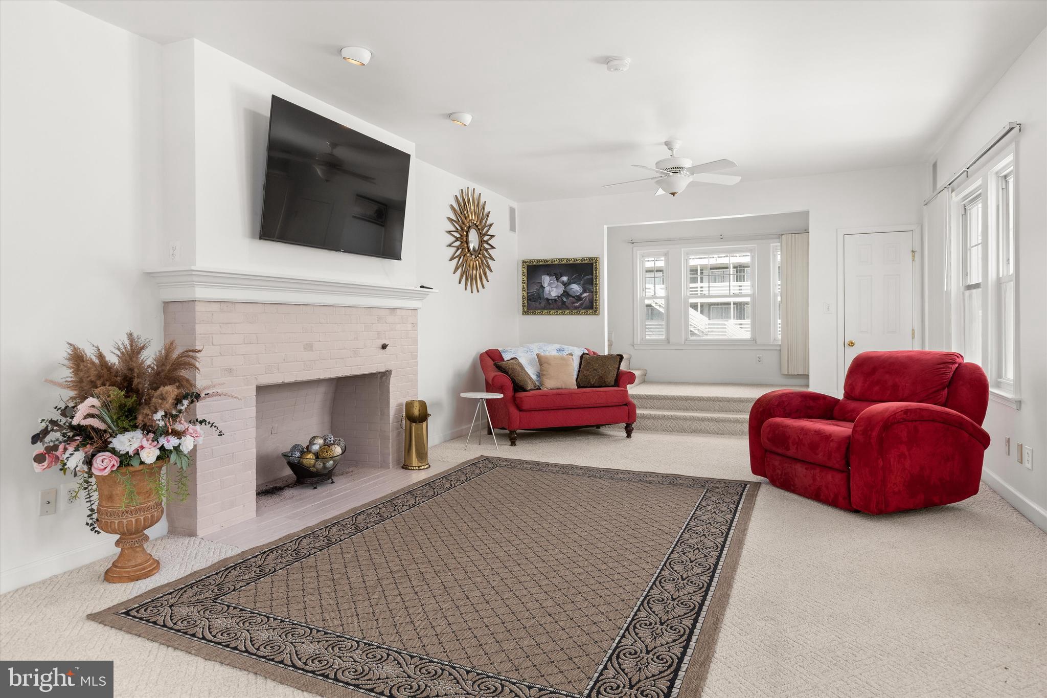 DOWNTOWN OC - Residential