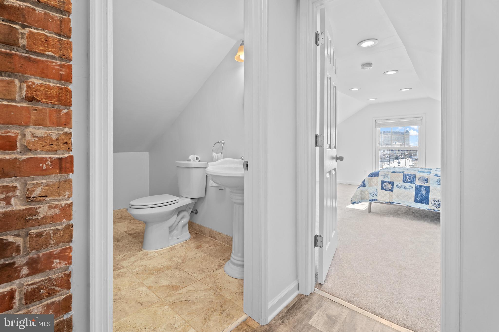 DOWNTOWN OC - Residential