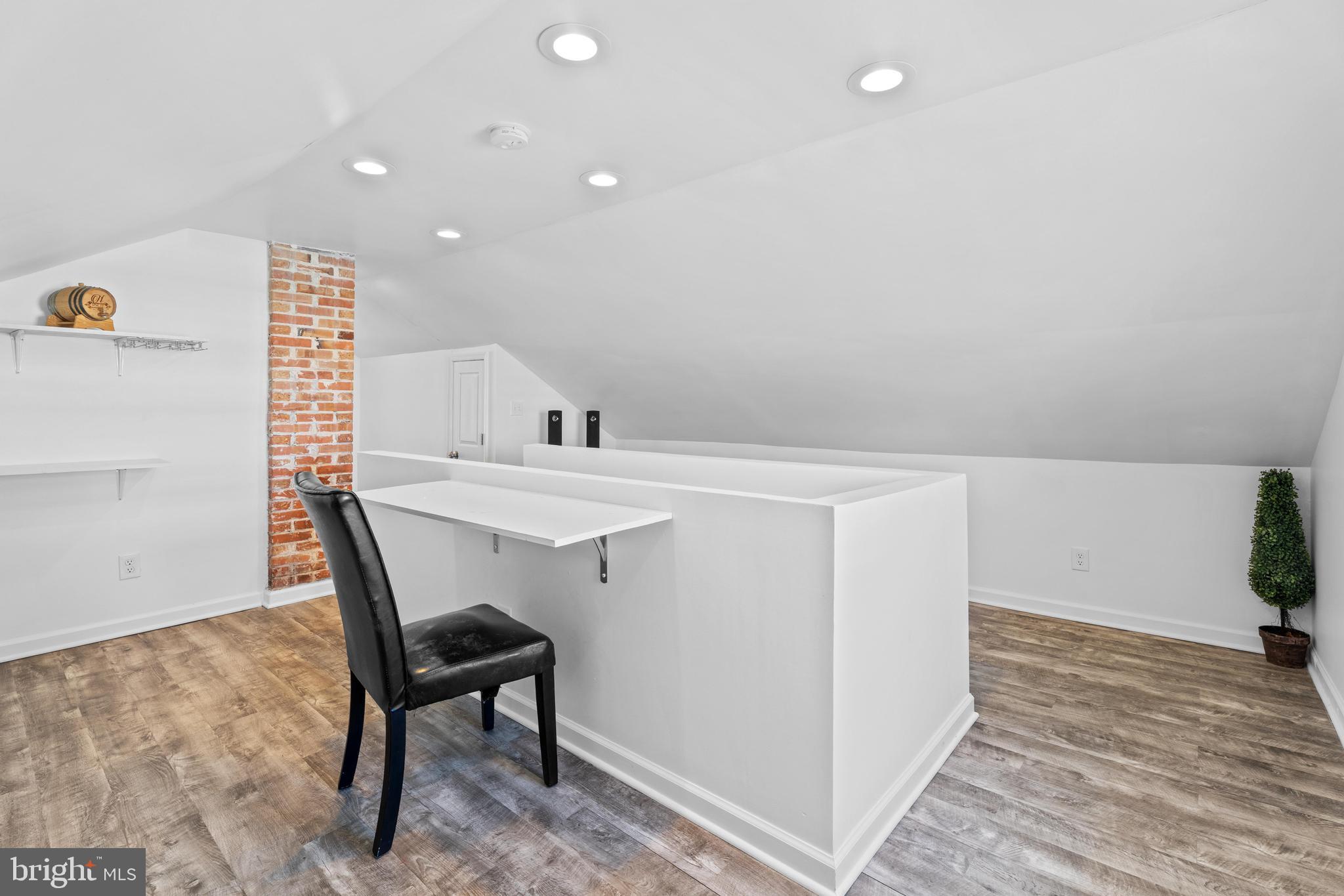 DOWNTOWN OC - Residential