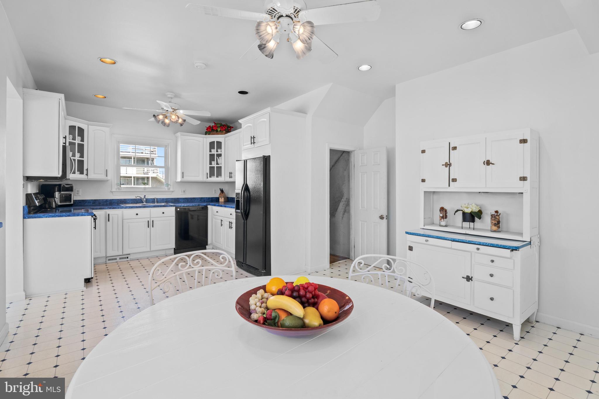 DOWNTOWN OC - Residential