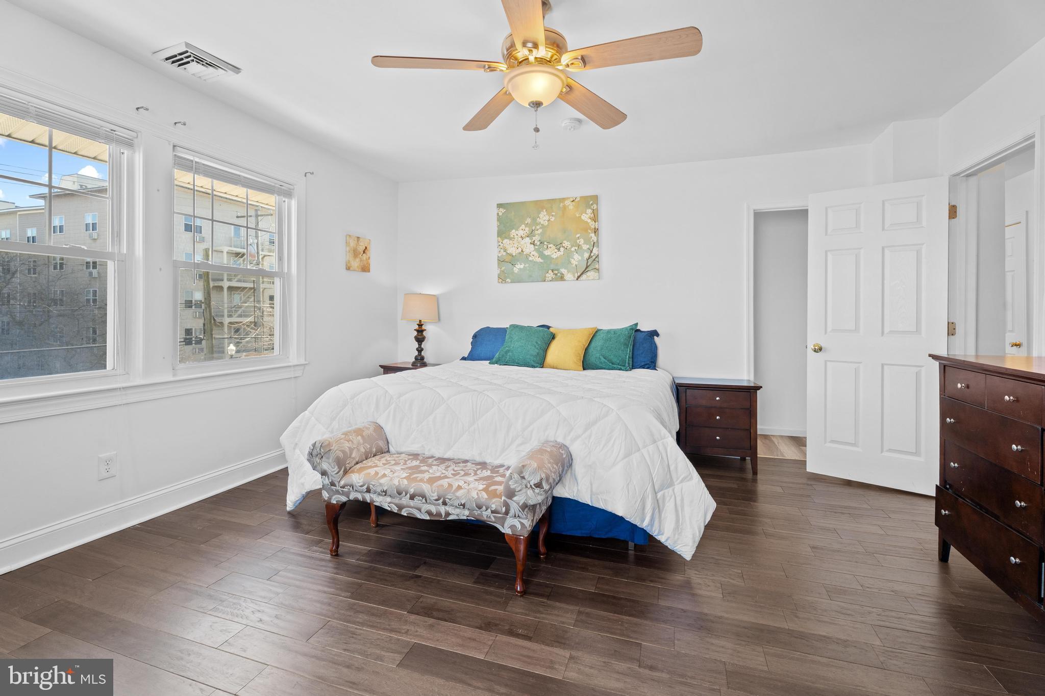 DOWNTOWN OC - Residential