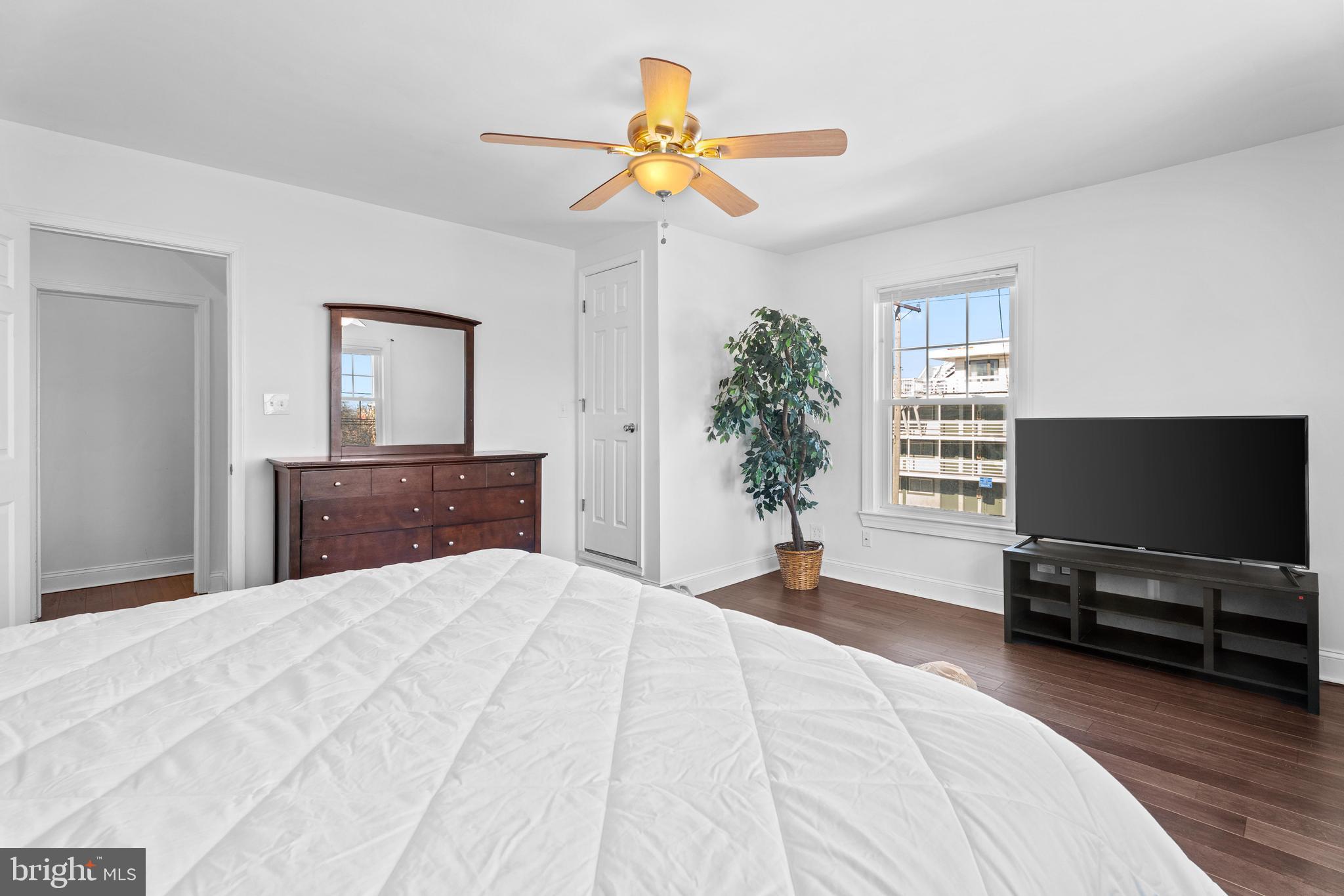 DOWNTOWN OC - Residential