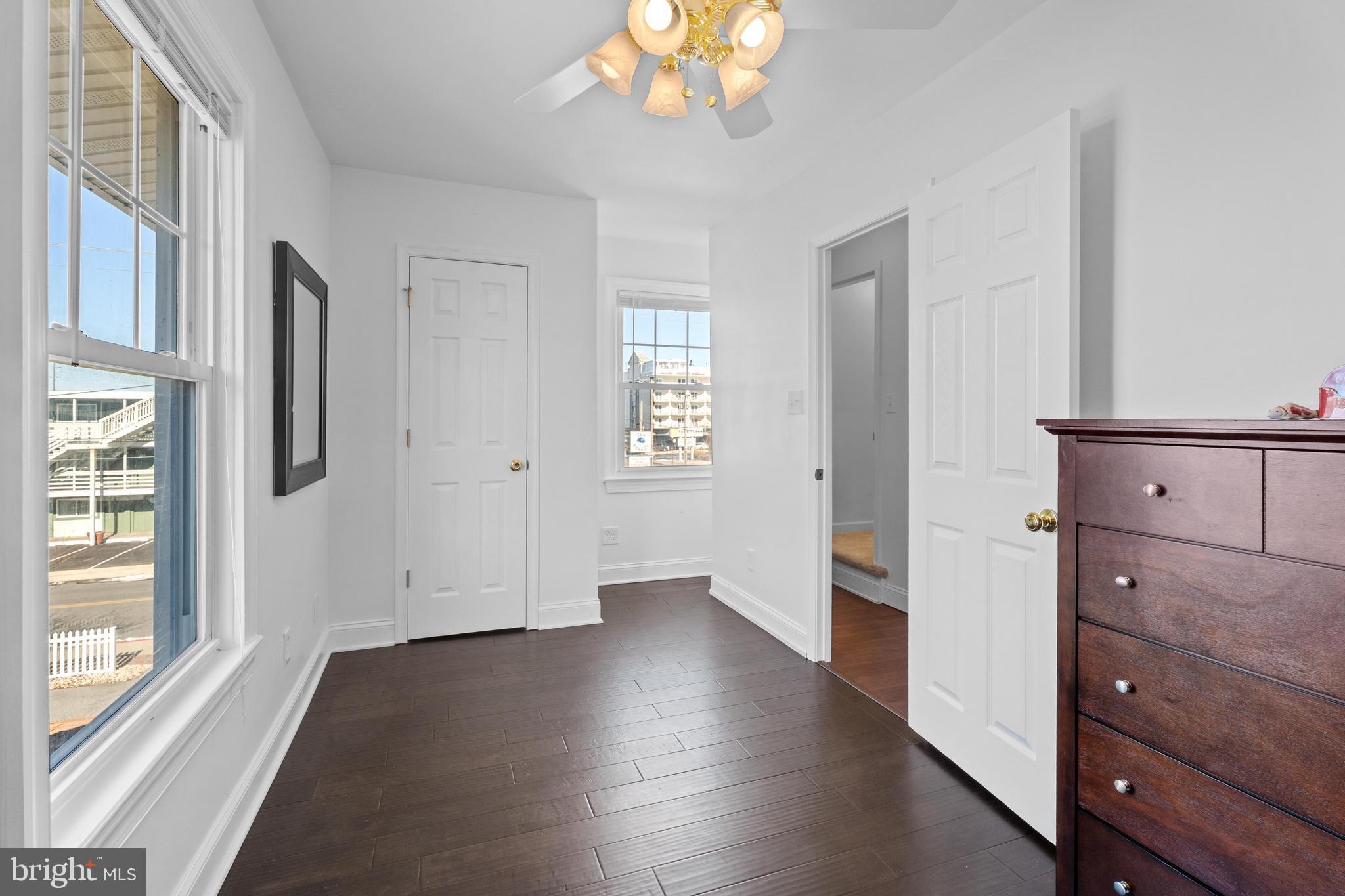 DOWNTOWN OC - Residential