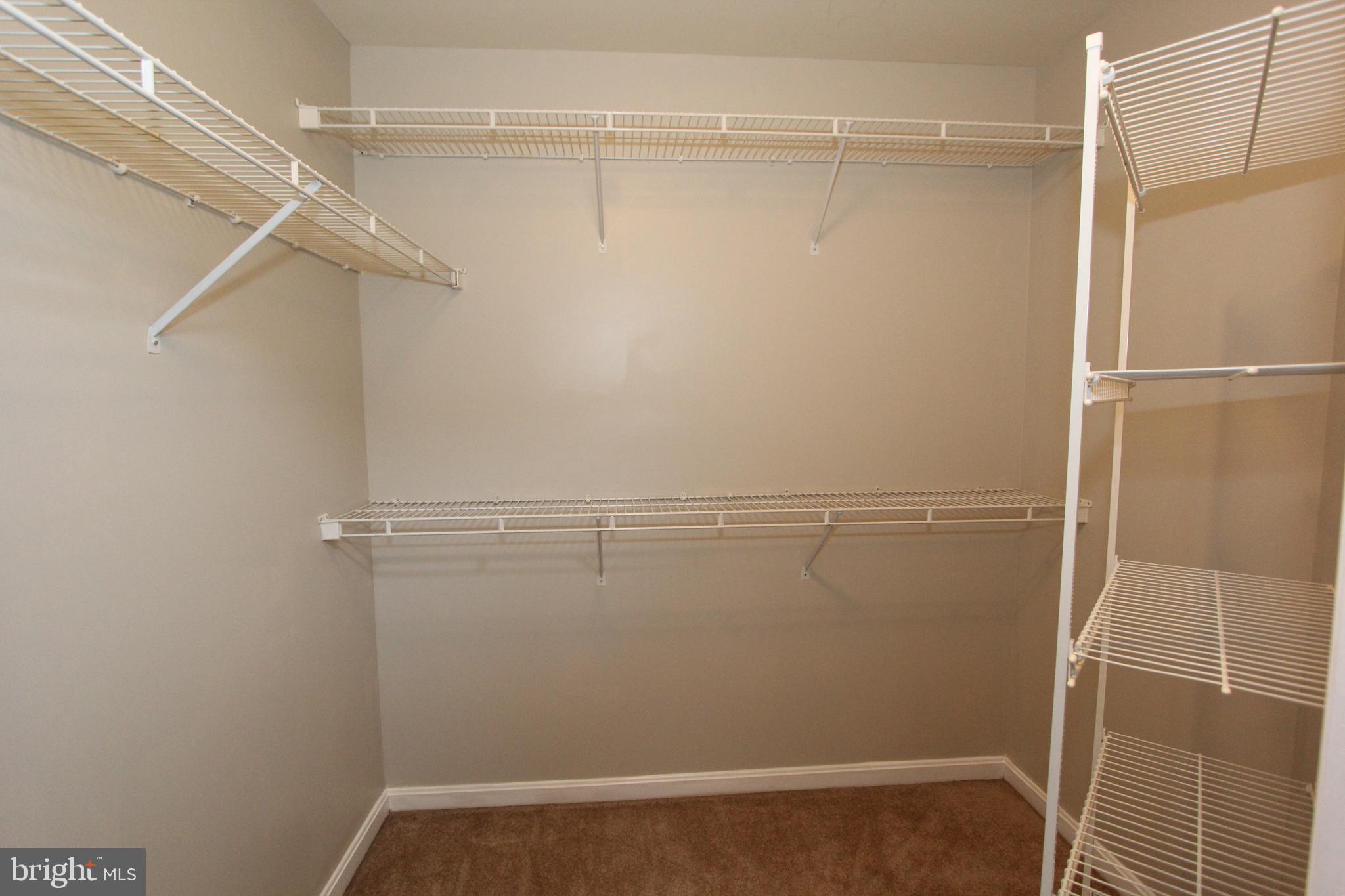 ECHO GLEN - Residential