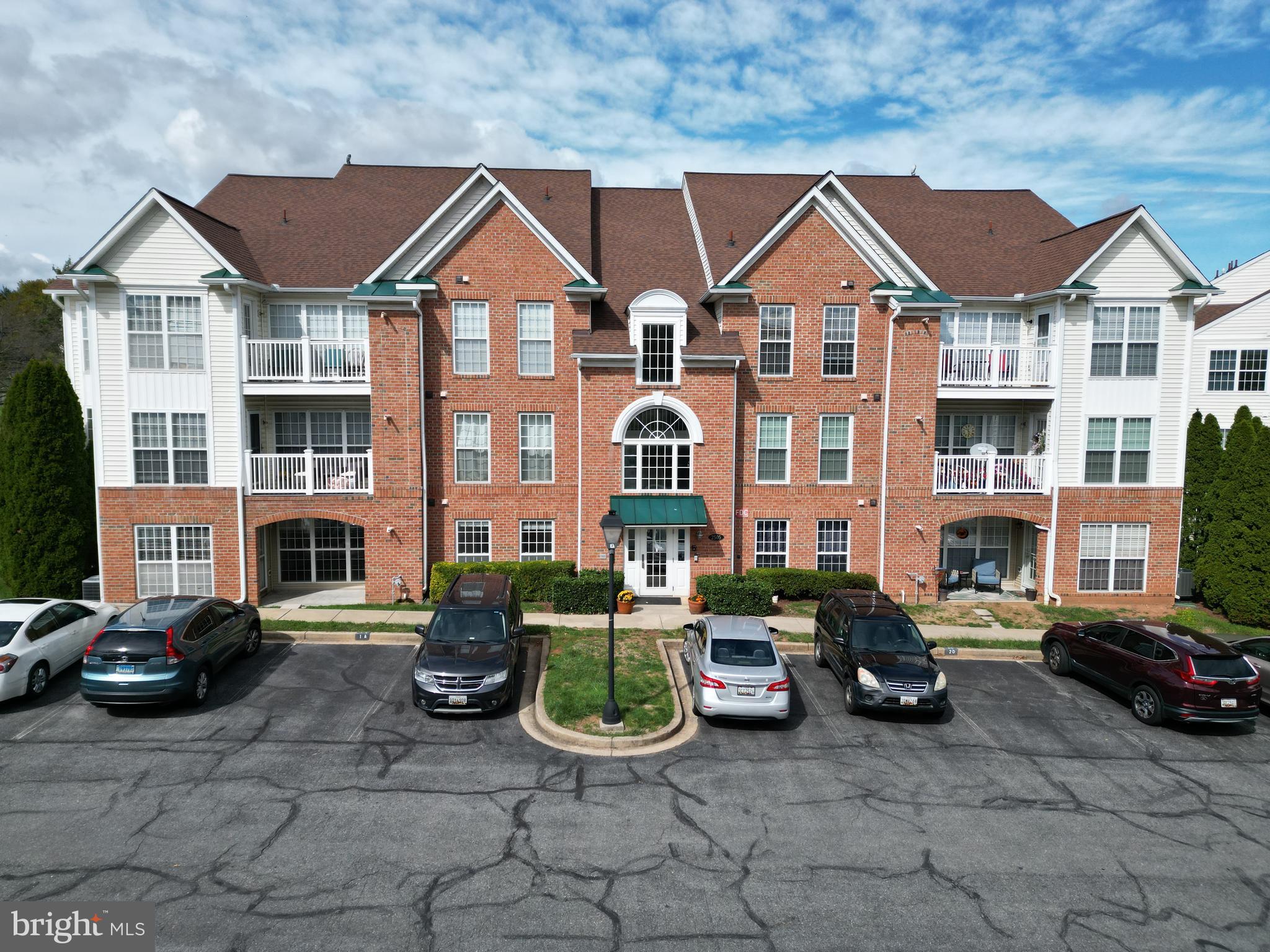 ECHO GLEN - Residential