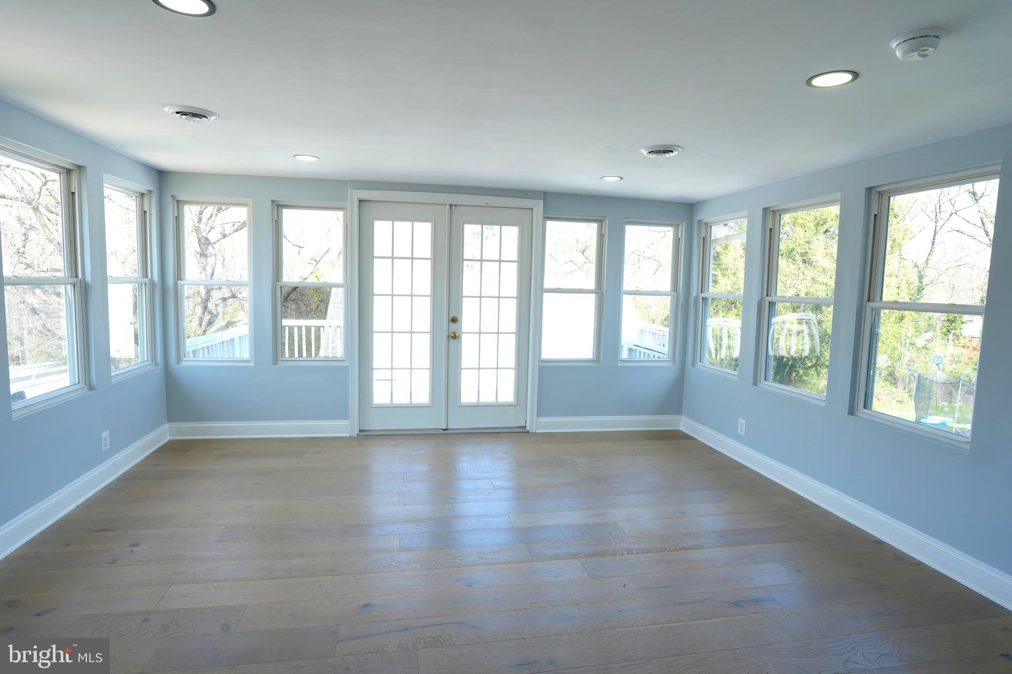 WOODLAWN HEIGHTS - Residential