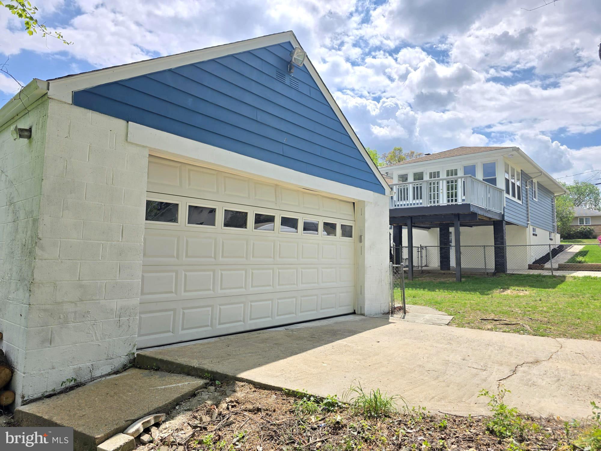 WOODLAWN HEIGHTS - Residential