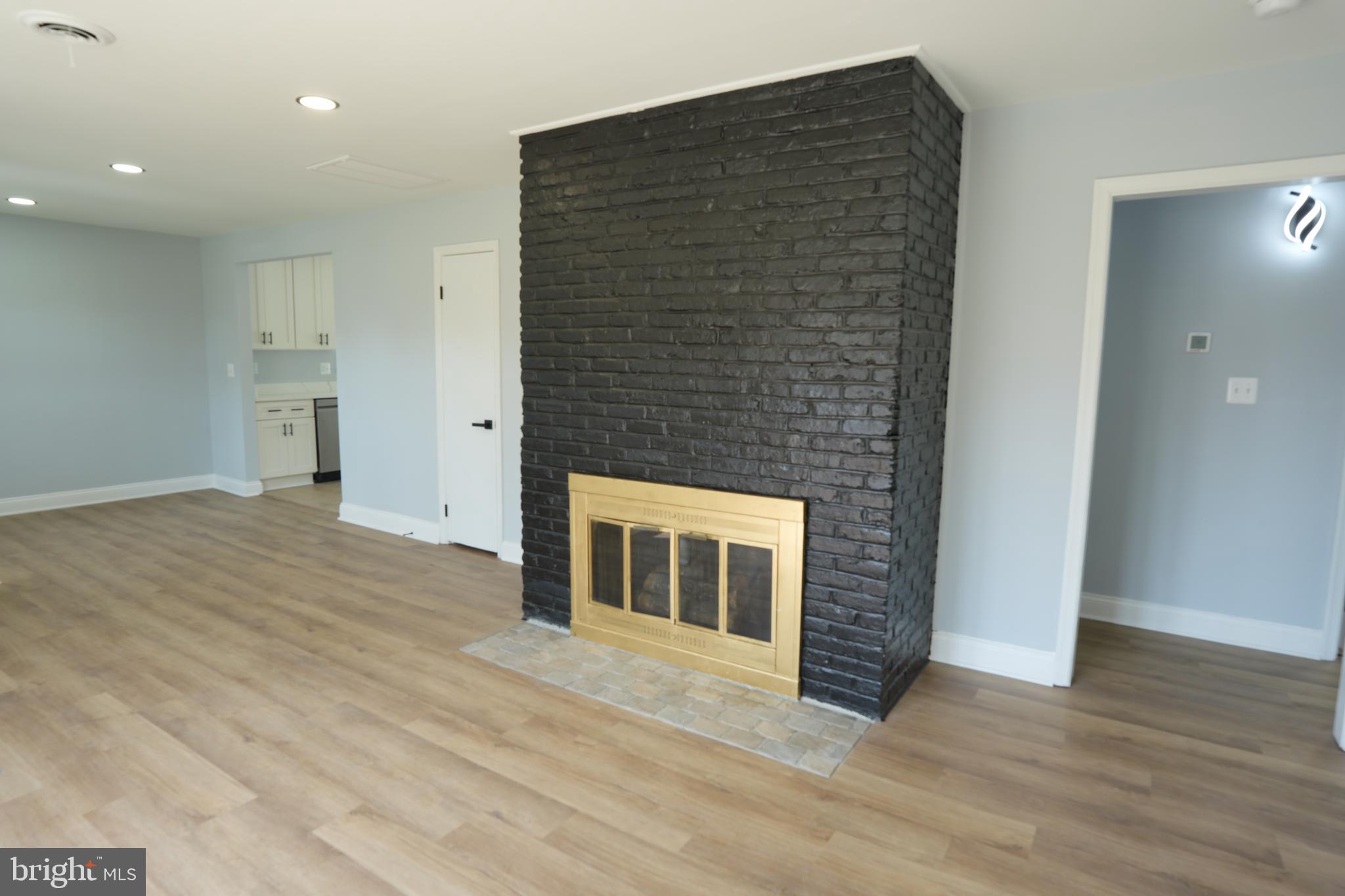 WOODLAWN HEIGHTS - Residential