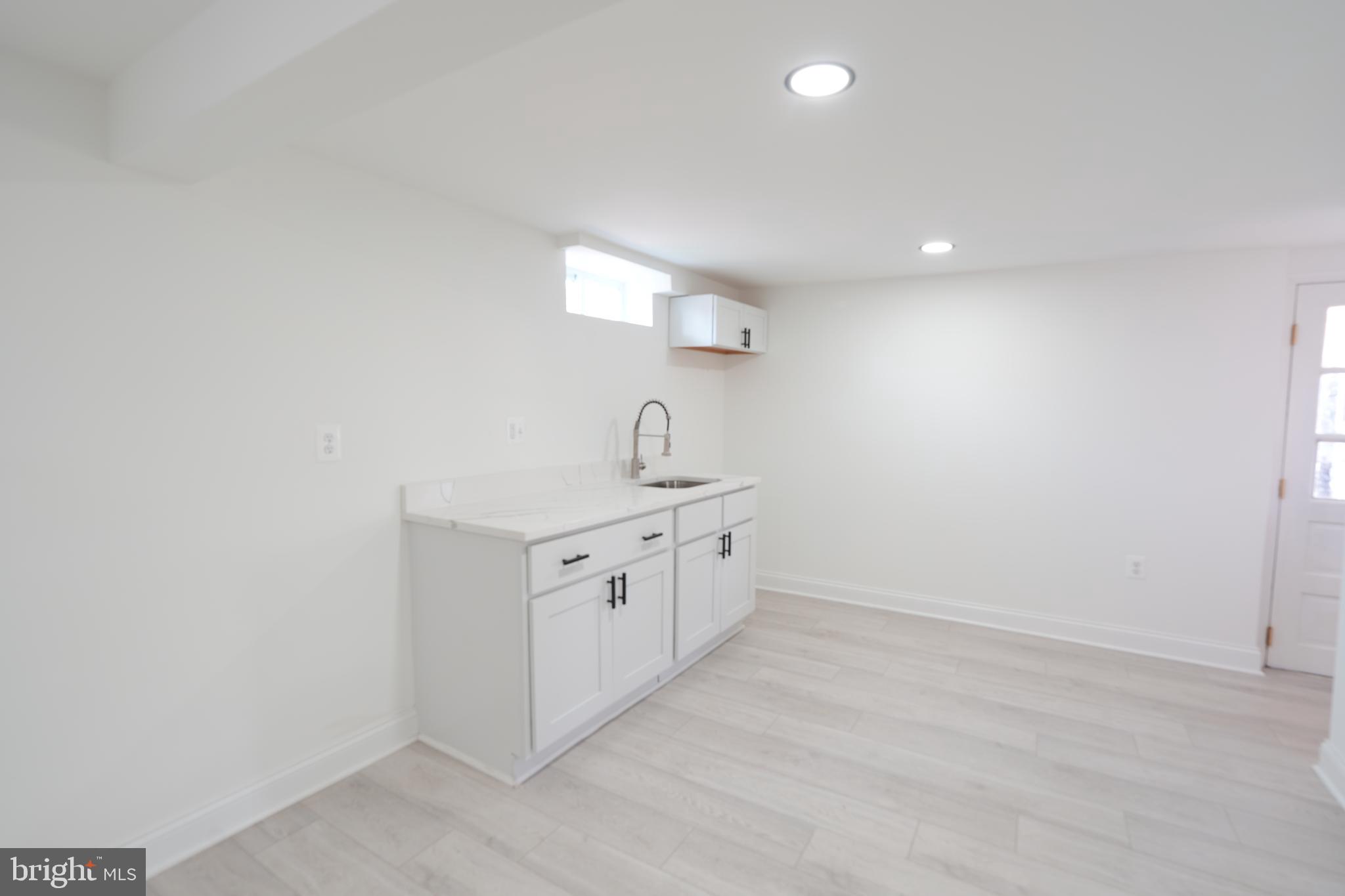 WOODLAWN HEIGHTS - Residential