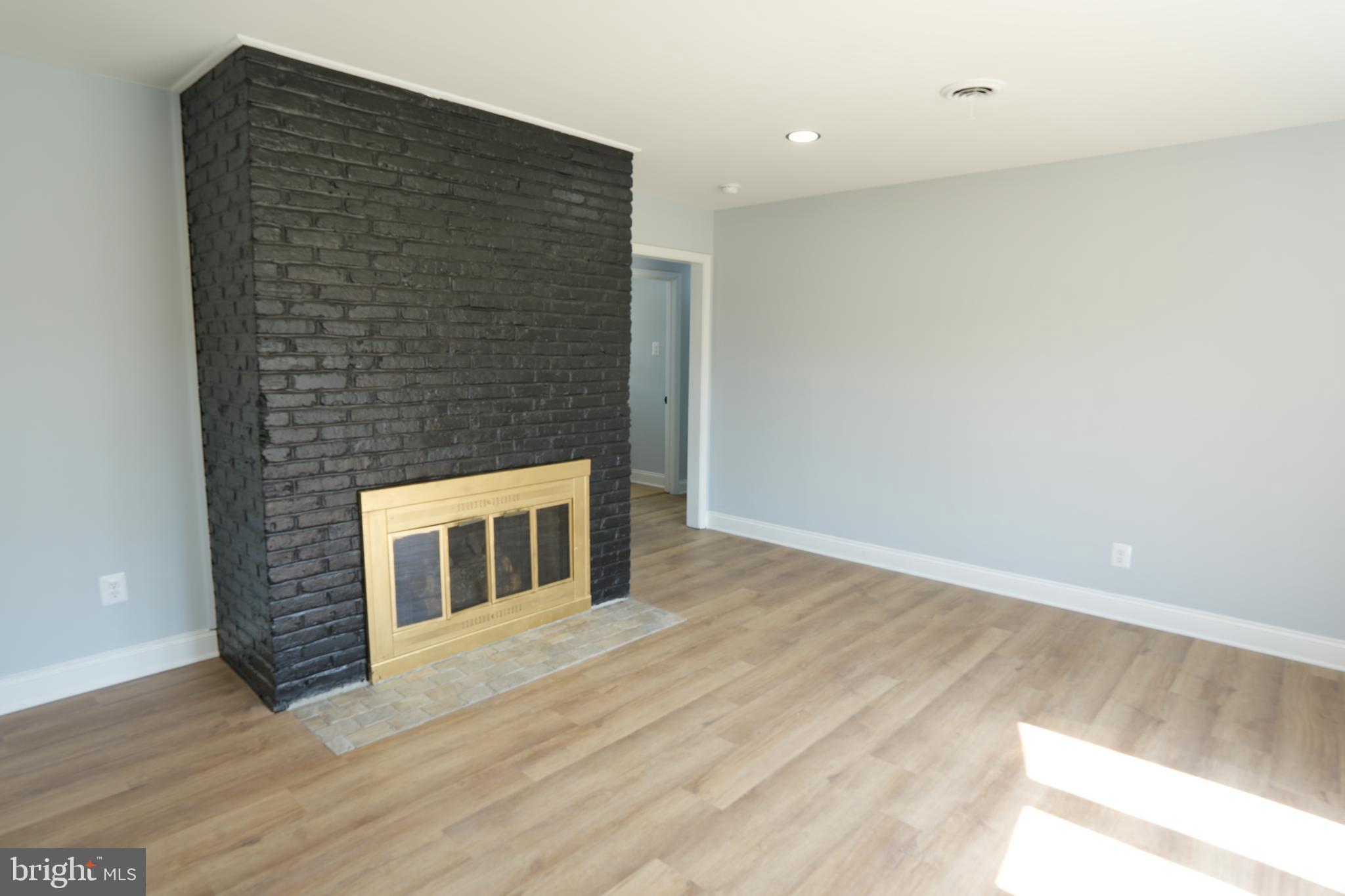 WOODLAWN HEIGHTS - Residential