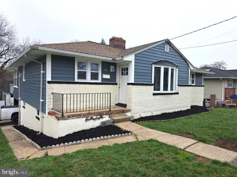 Photo of 18 Magnolia Avenue, GLEN BURNIE, MD 21061 (MLS # MDAA2141082)