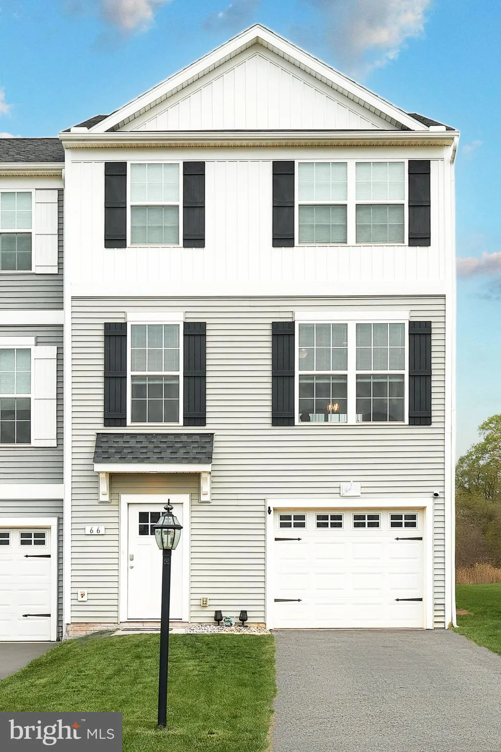 Red Lion, Pennsylvania 17356, United States, 3 Bedrooms Bedrooms, ,3 BathroomsBathrooms,Residential,Active,112016