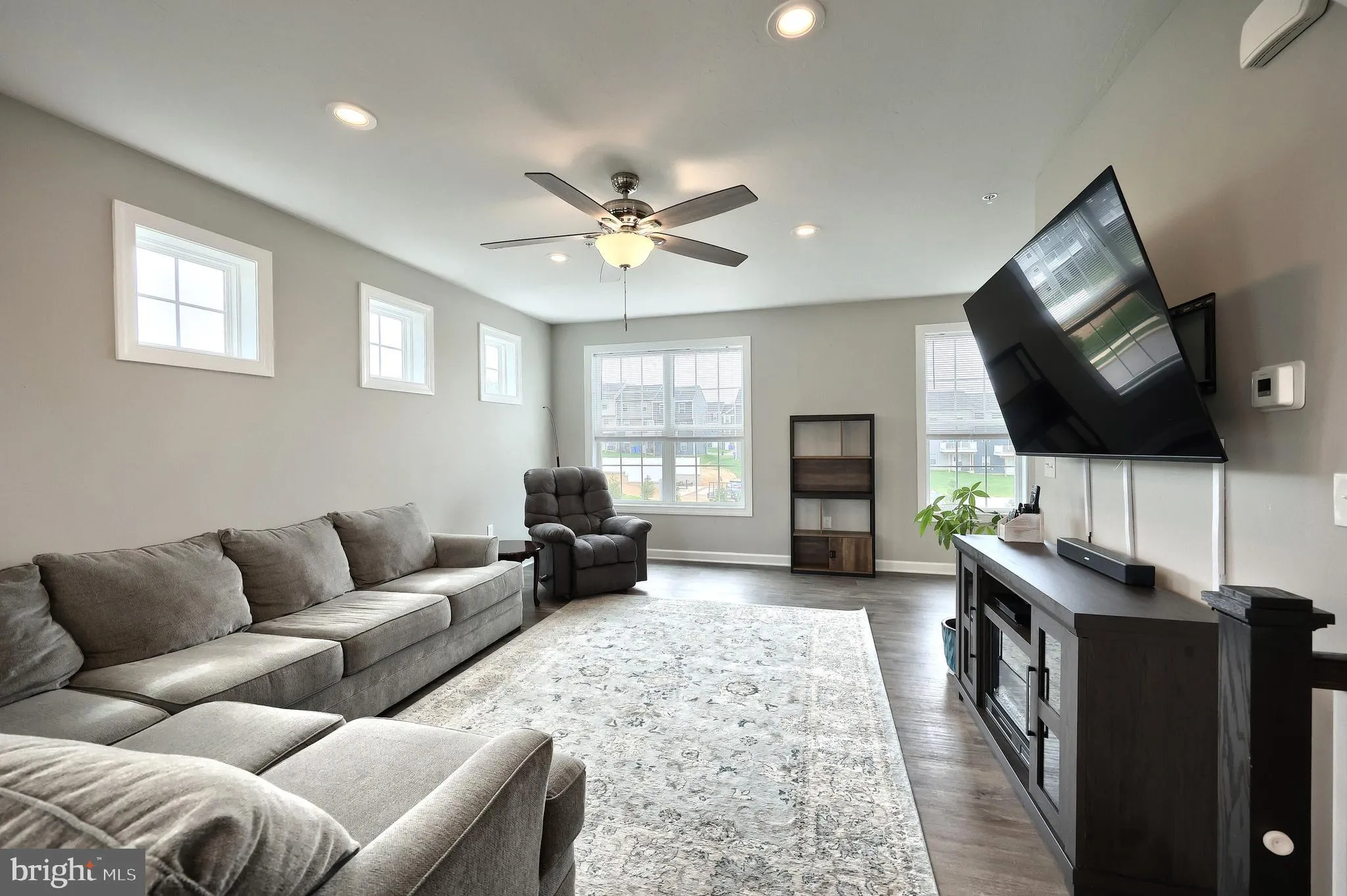 Red Lion, Pennsylvania 17356, United States, 3 Bedrooms Bedrooms, ,3 BathroomsBathrooms,Residential,Active,112016