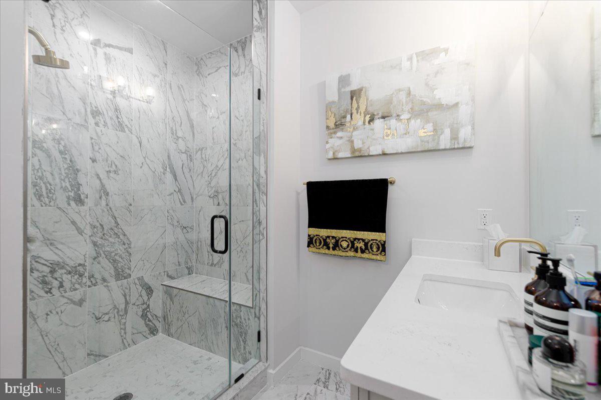 WESTSIDE AT SHADY GROVE METRO - Residential