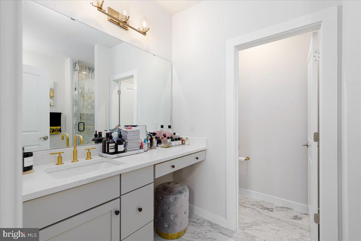 WESTSIDE AT SHADY GROVE METRO - Residential