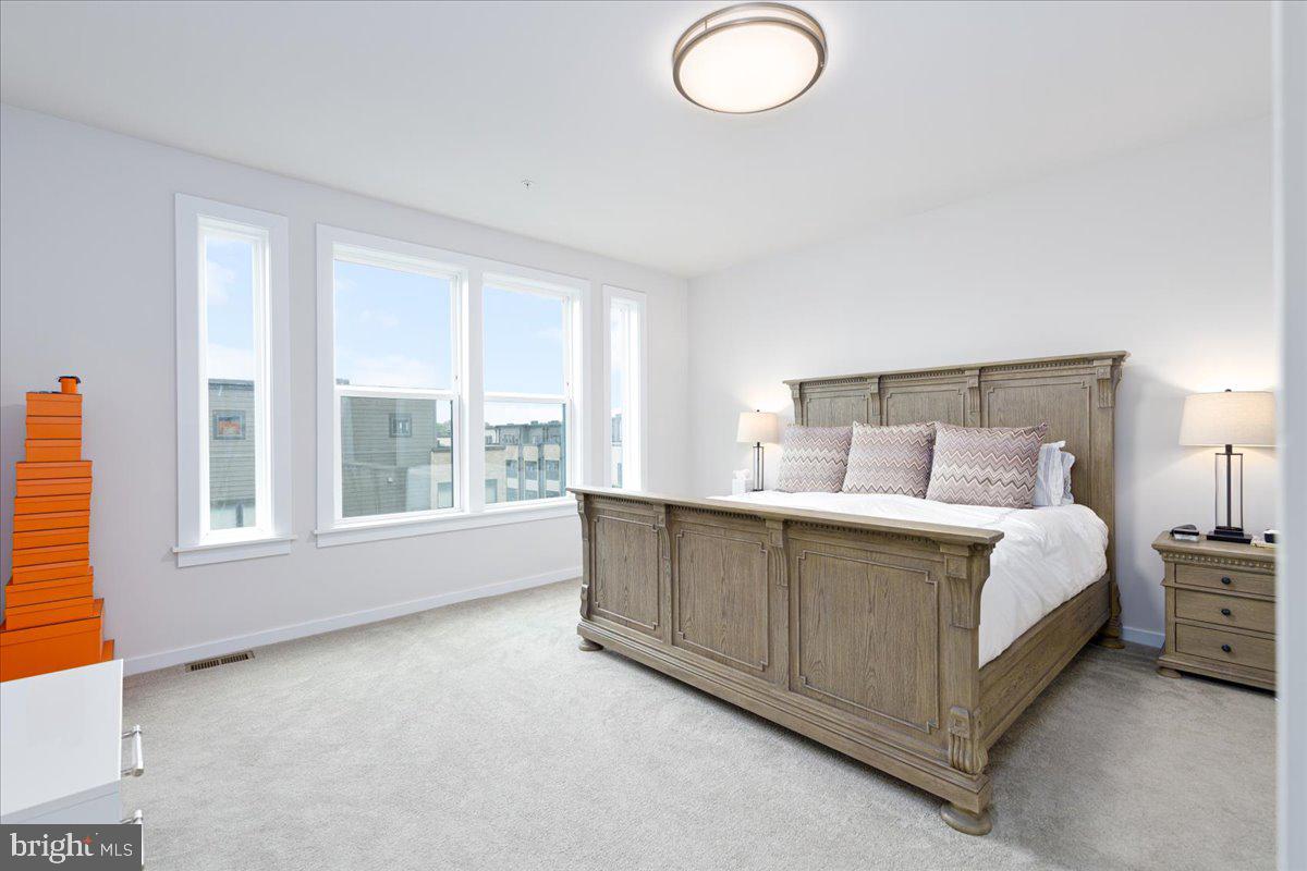 WESTSIDE AT SHADY GROVE METRO - Residential