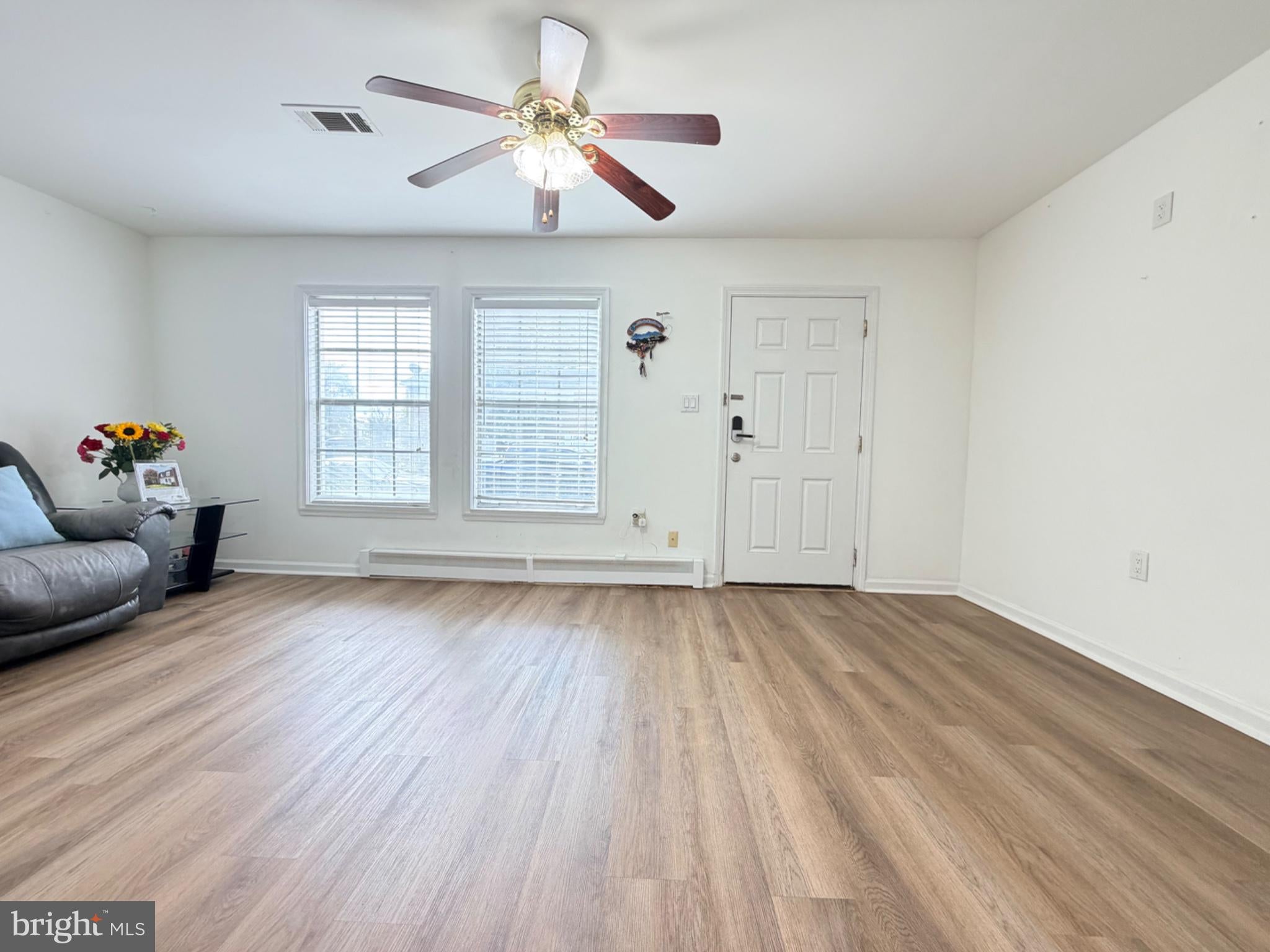 115 E CONCORD COURT