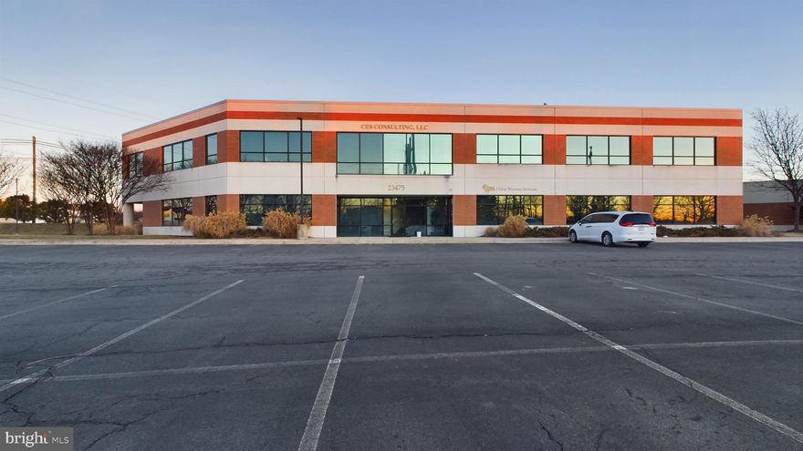 4,912 Second Floor Office, $190/sq ft