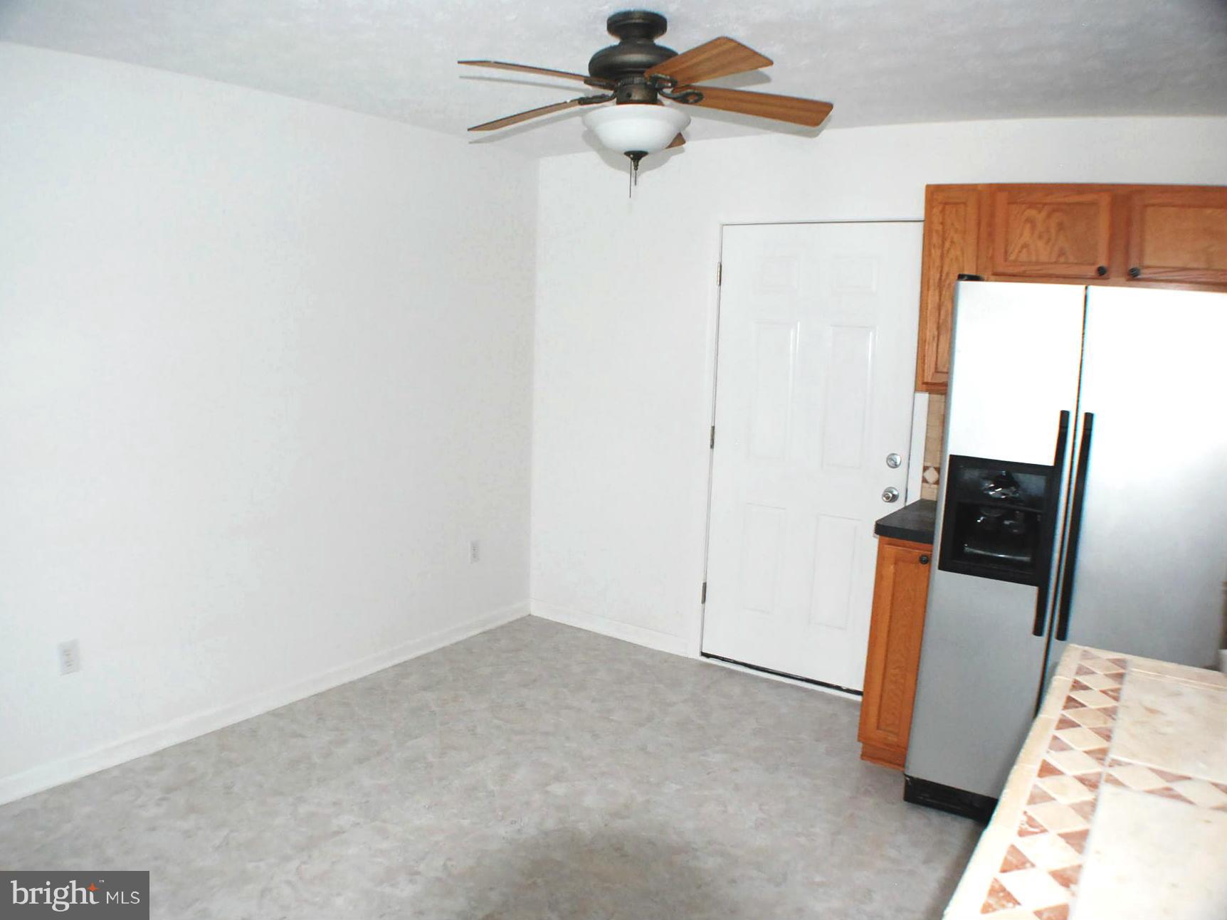 FORT HILL FARMS - Residential