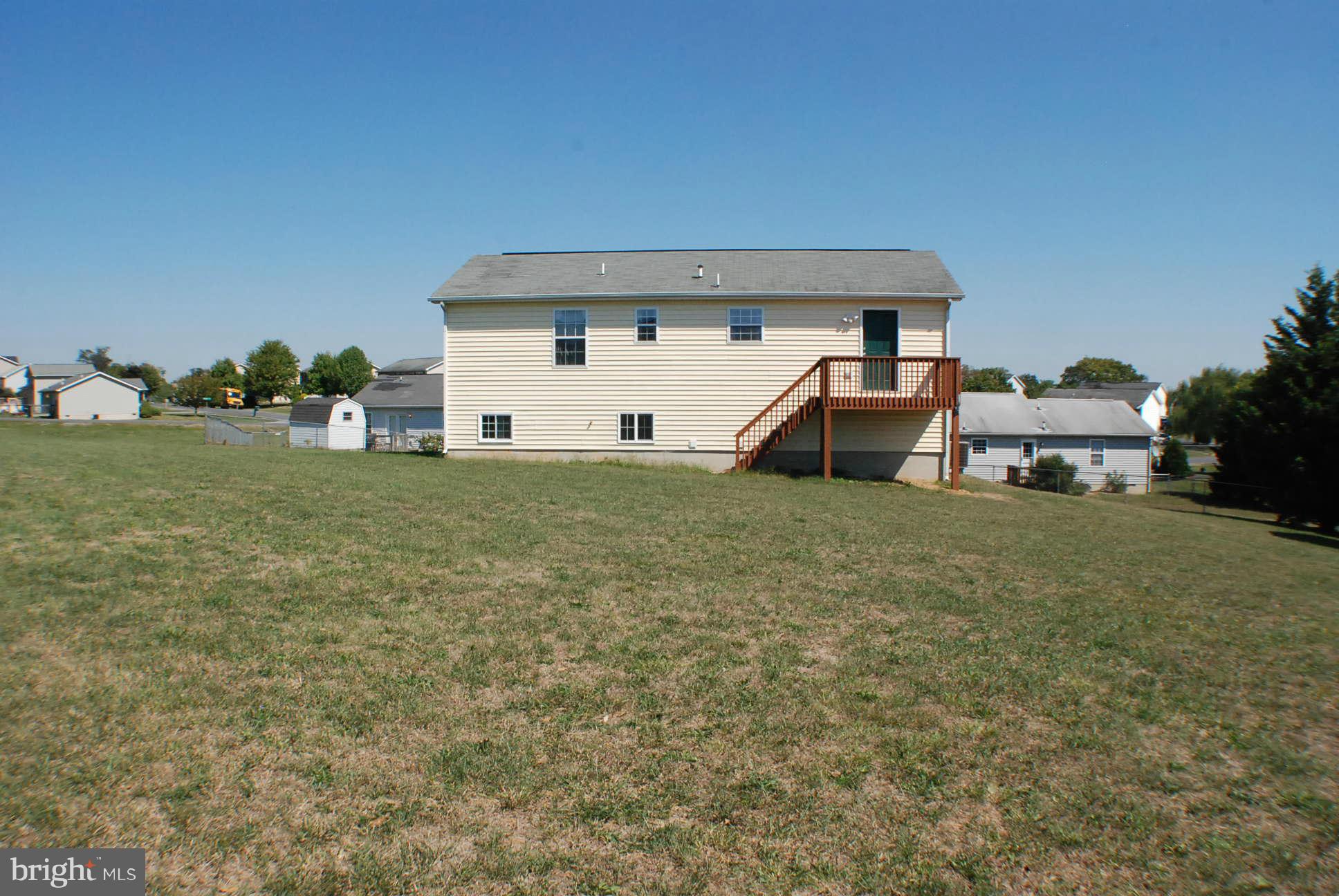 FORT HILL FARMS - Residential