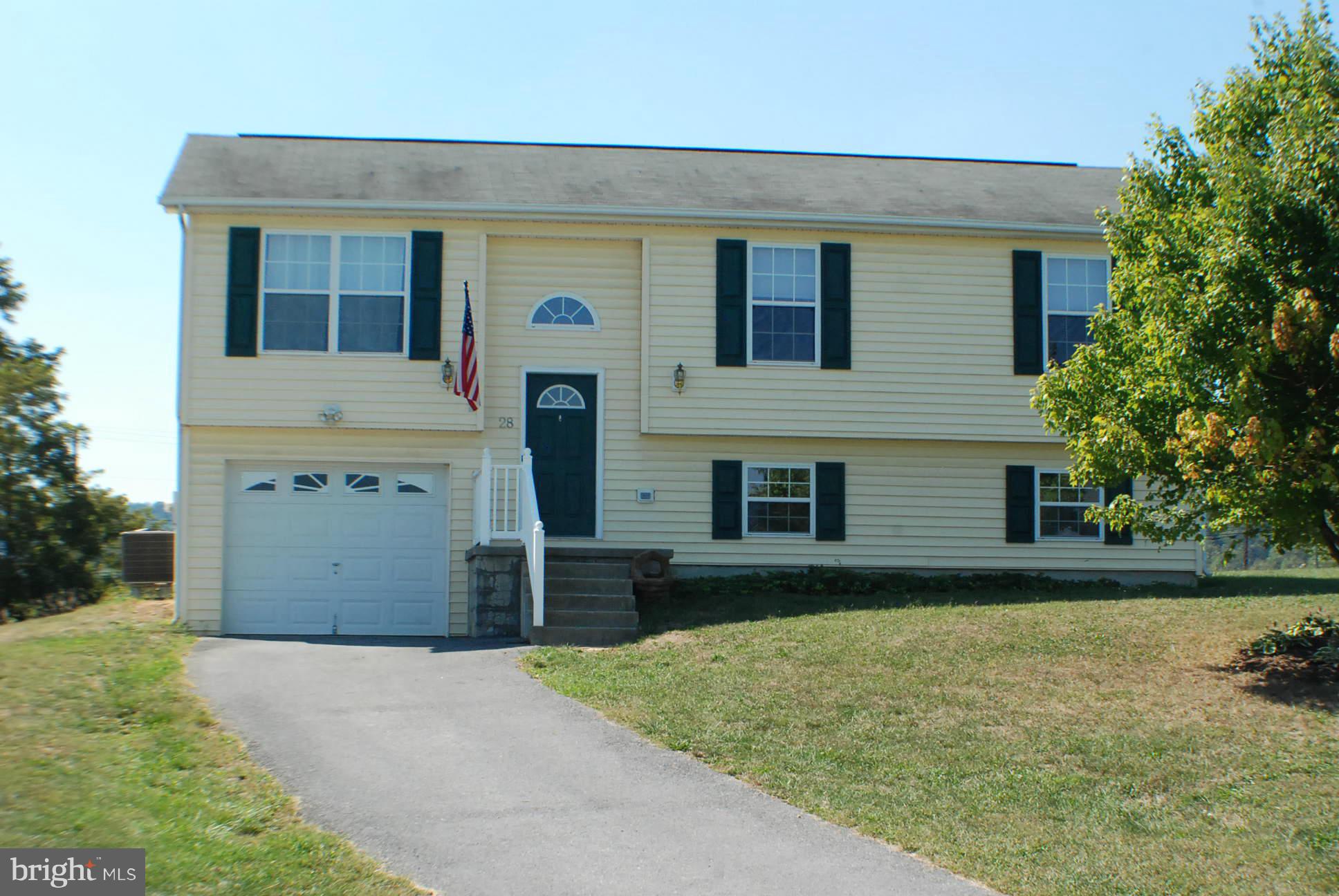 FORT HILL FARMS - Residential