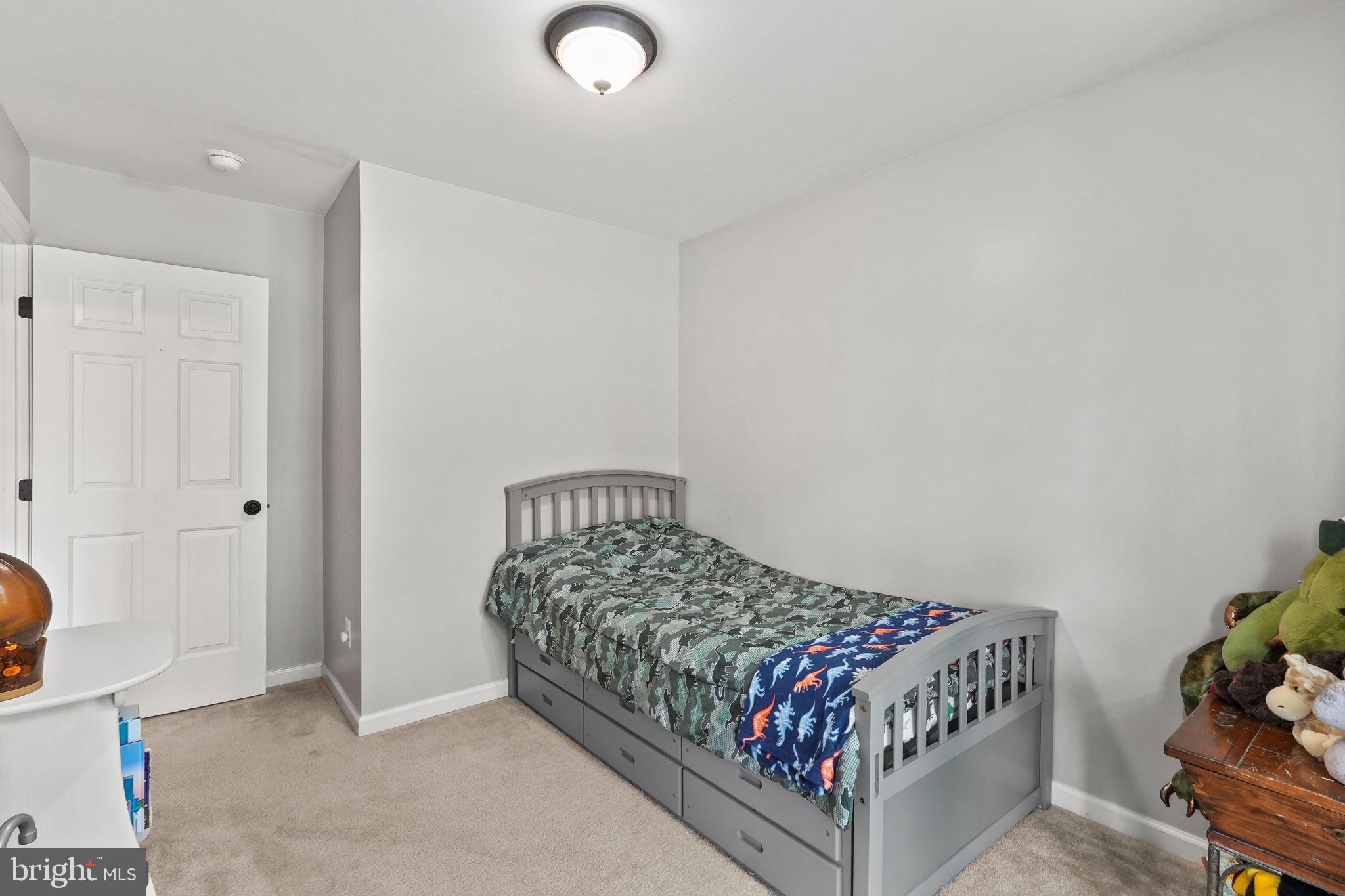 SALEM FIELDS - Residential