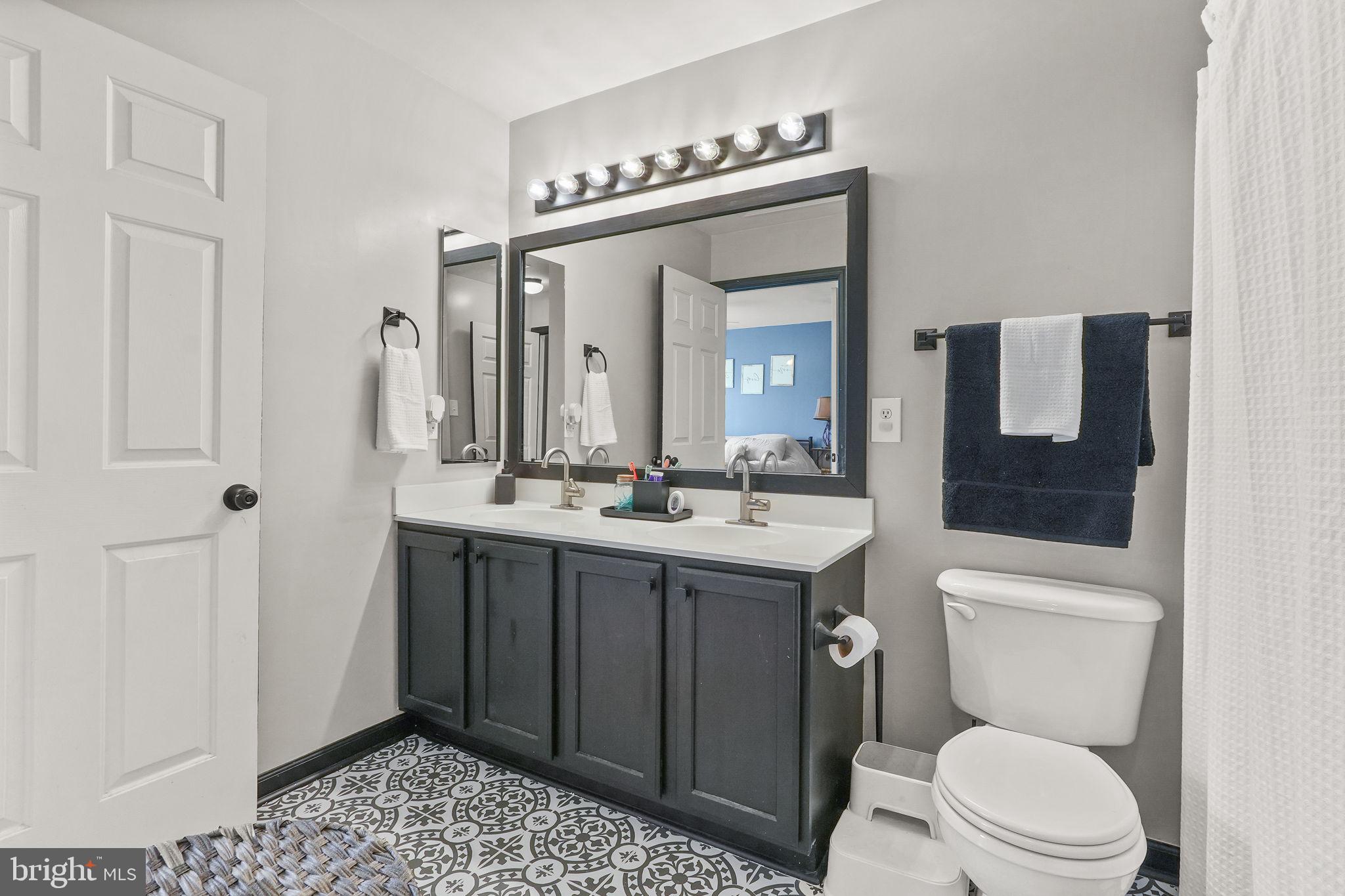 SALEM FIELDS - Residential