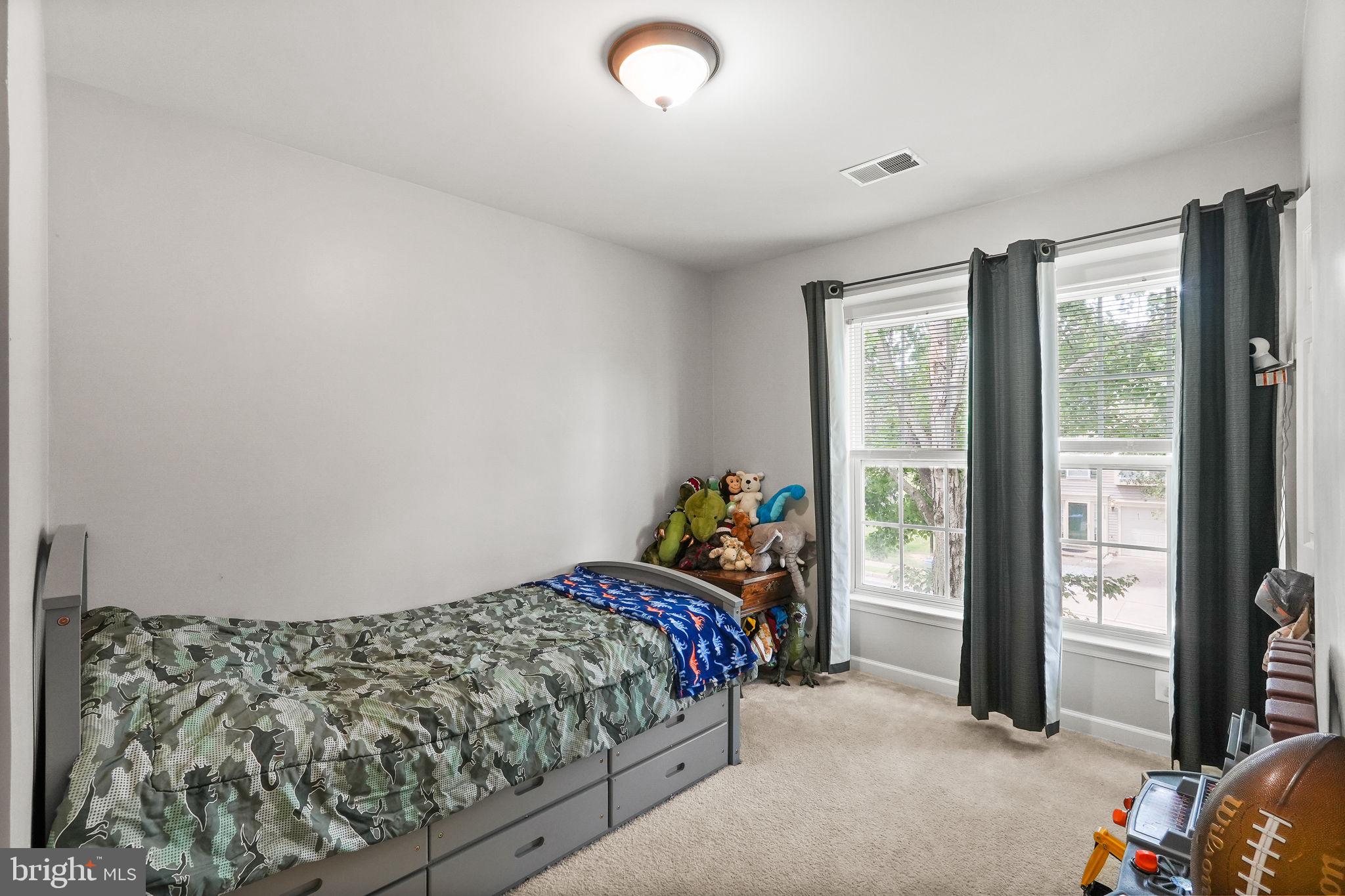 SALEM FIELDS - Residential