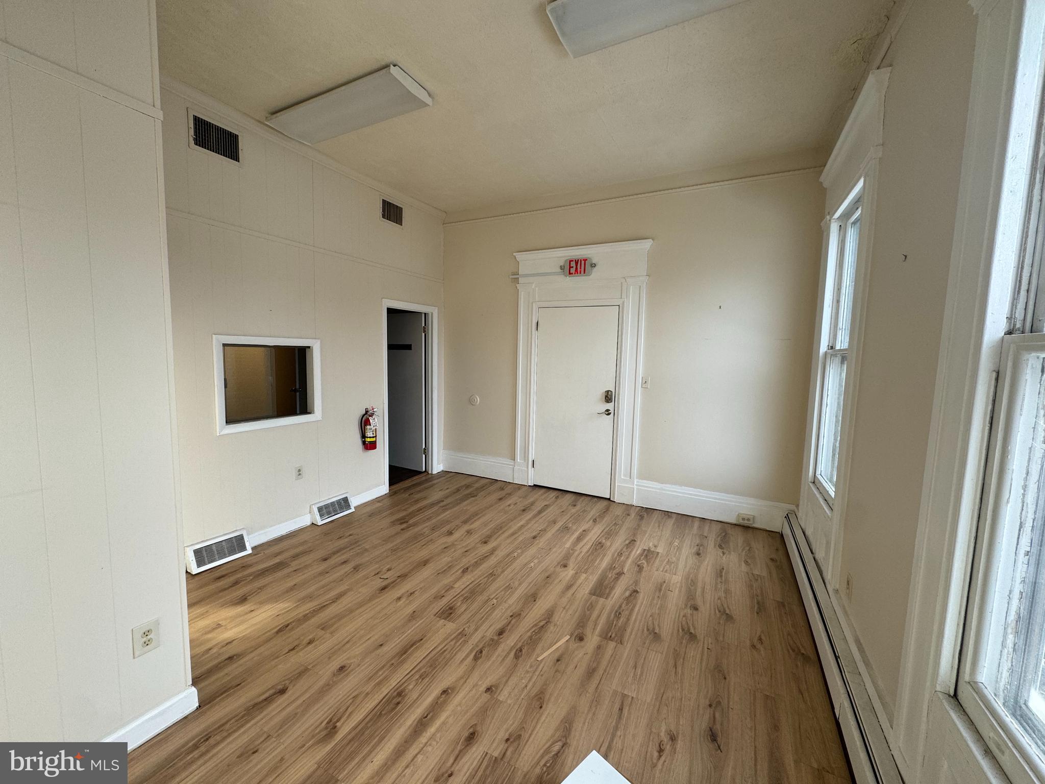 115 N WALNUT STREET B