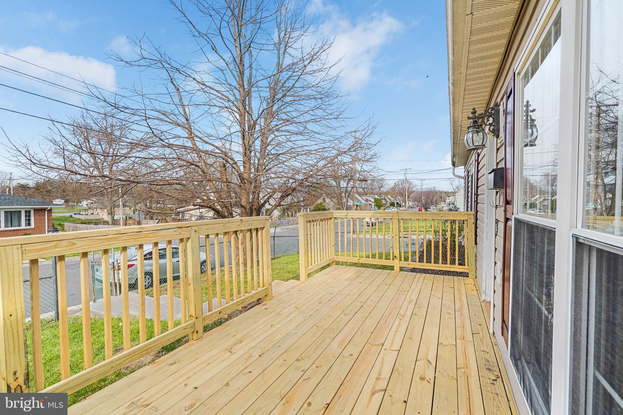 ROYAL VILLAGE - Residential