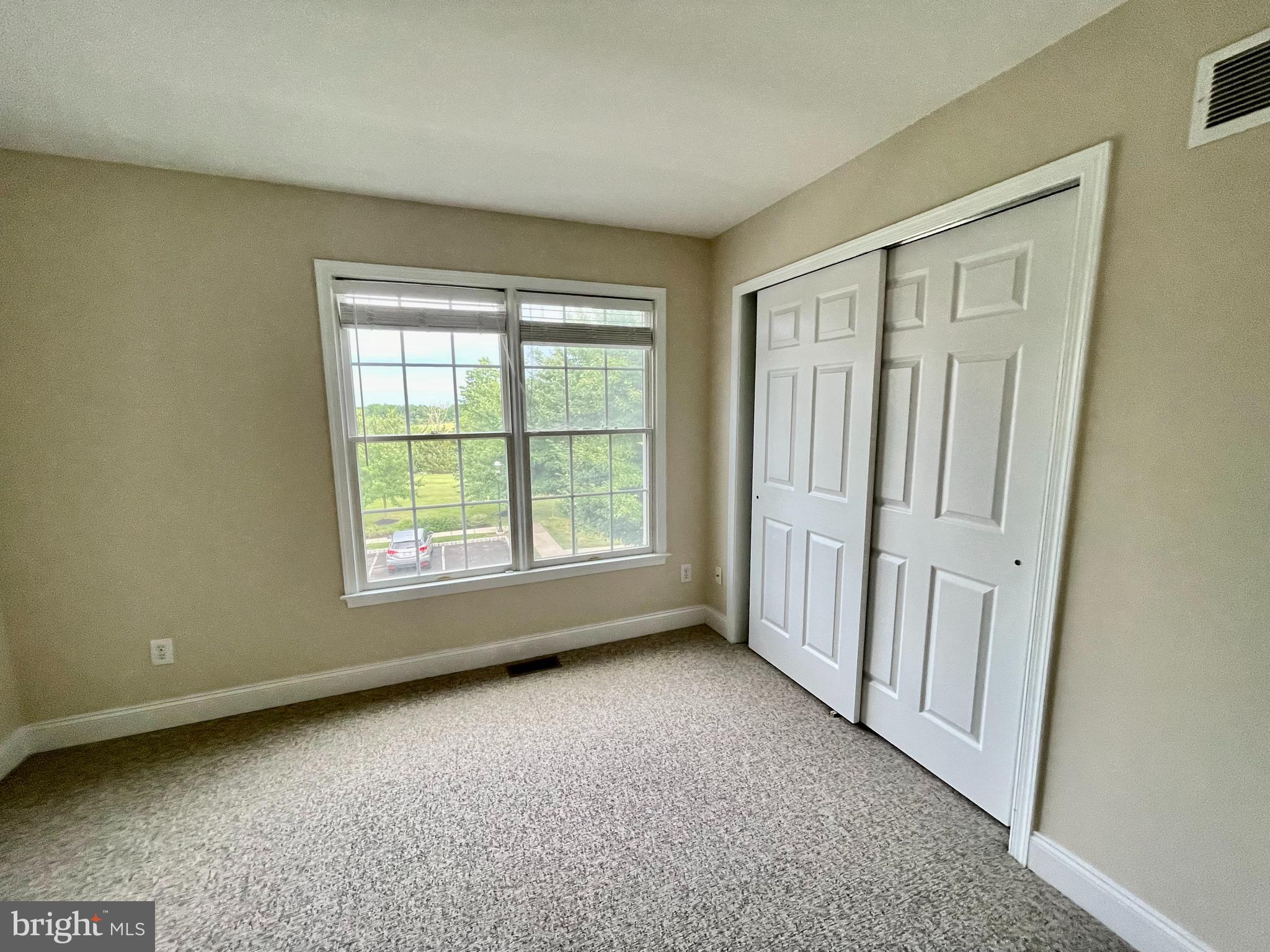NEW BRITAIN WALK - Residential Lease