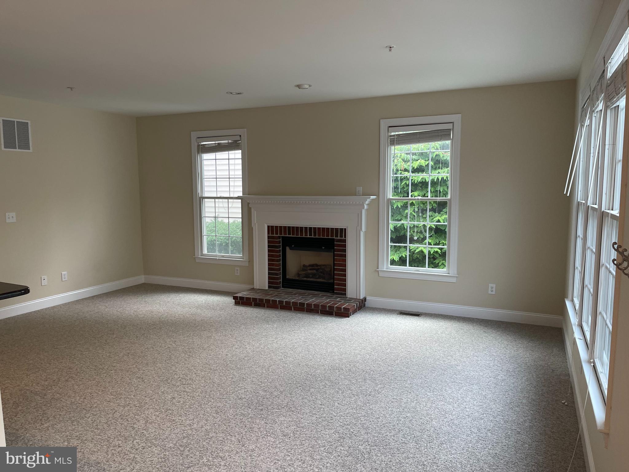 NEW BRITAIN WALK - Residential Lease