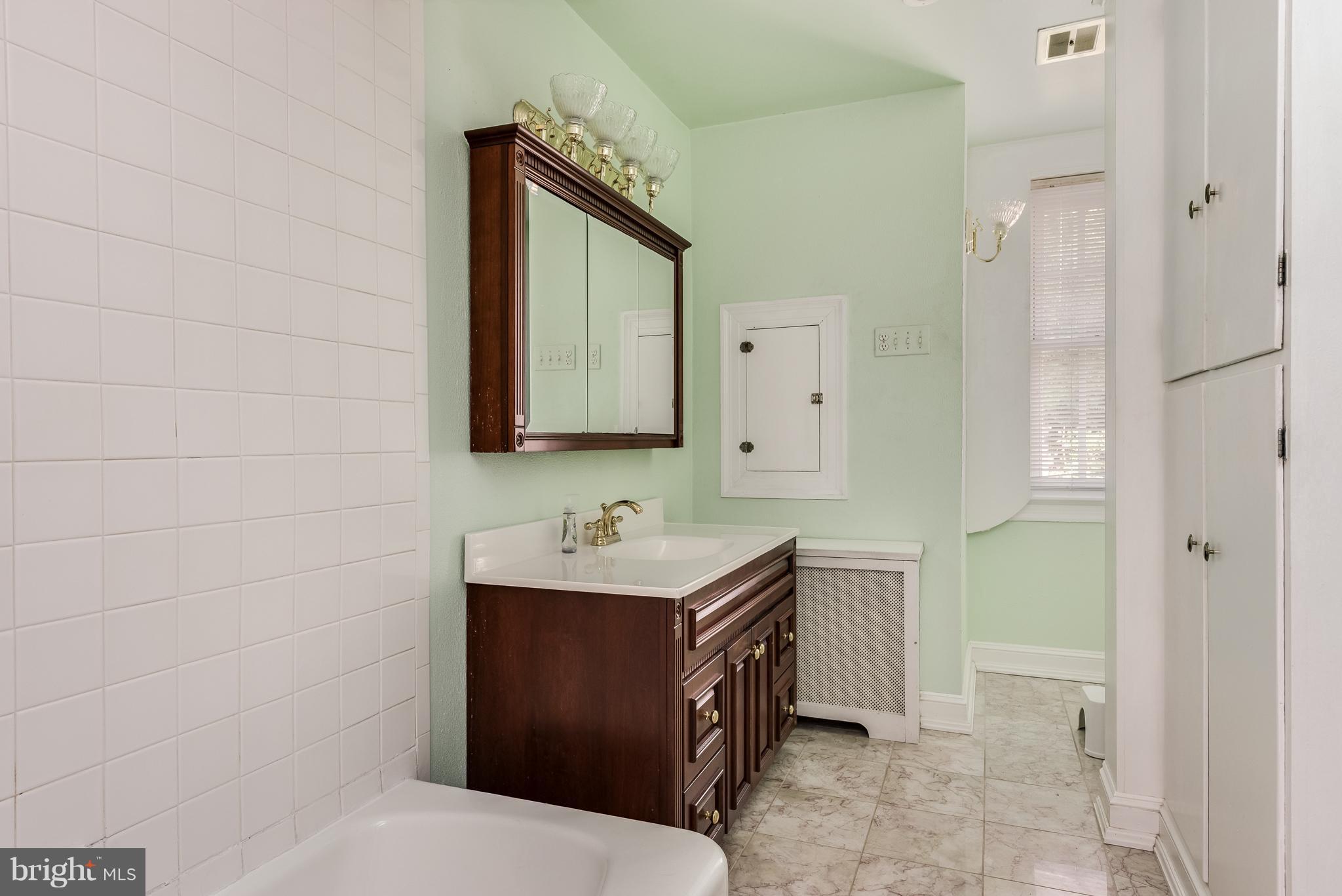 HISTORIC DISTRICT - Residential